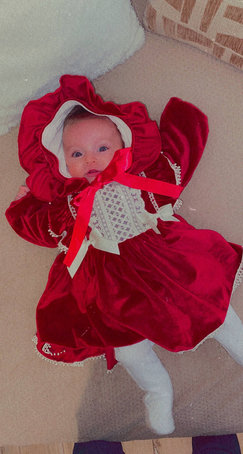 Canella a rejoint le concours — aidez-le/la à gagner de superbes lots ! baby, baby_toddler_clothing, child, clothing, costume, costume_hat, doll, fur, hair_accessory, hat, headgear, magenta, outerwear, pattern, person, pink, purple, sleeve, toddler, toy