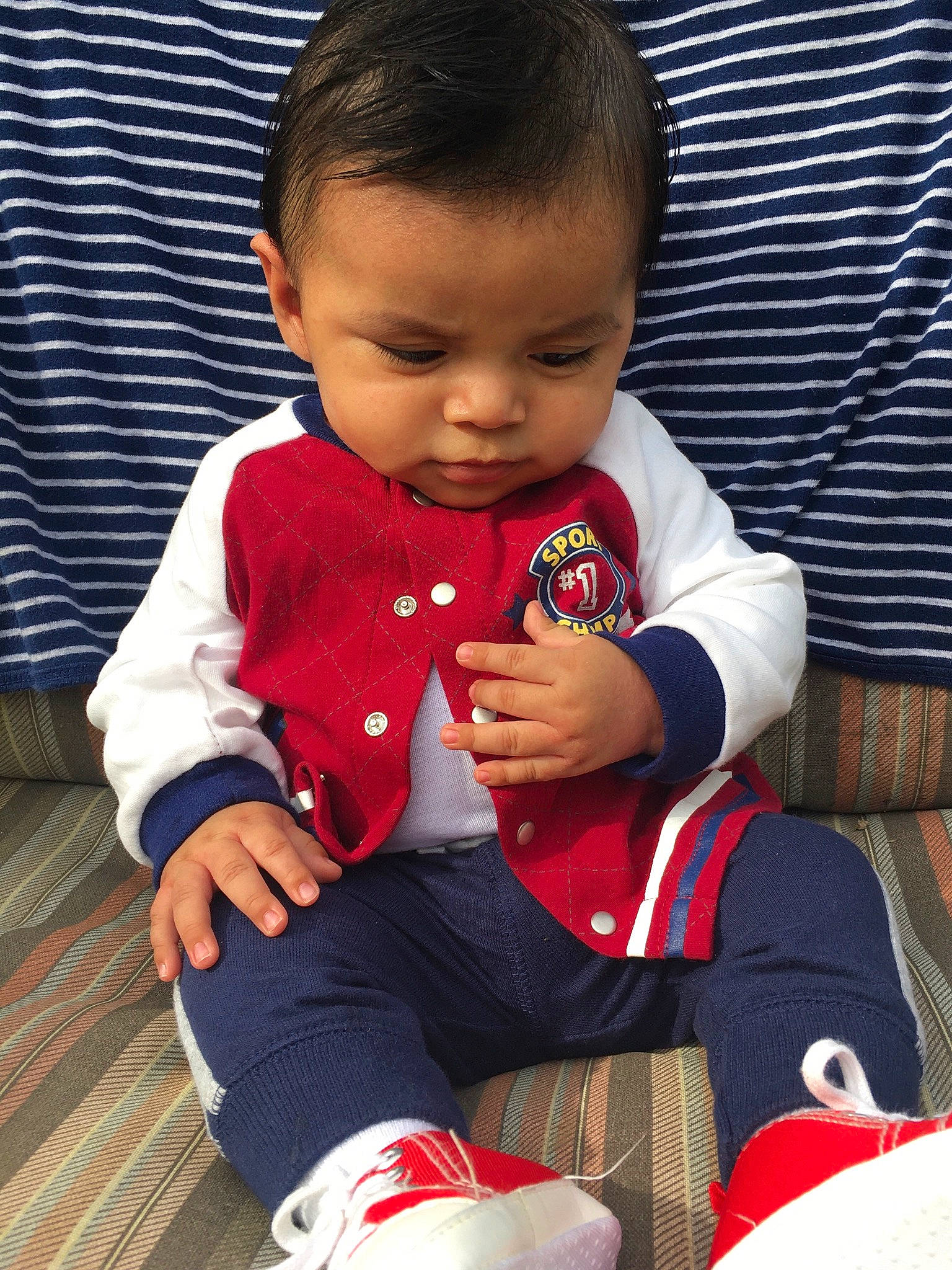 Antoine is registered to the contest to win money with this photo: baby, cheek, child, person, play, sitting, skin, toddler