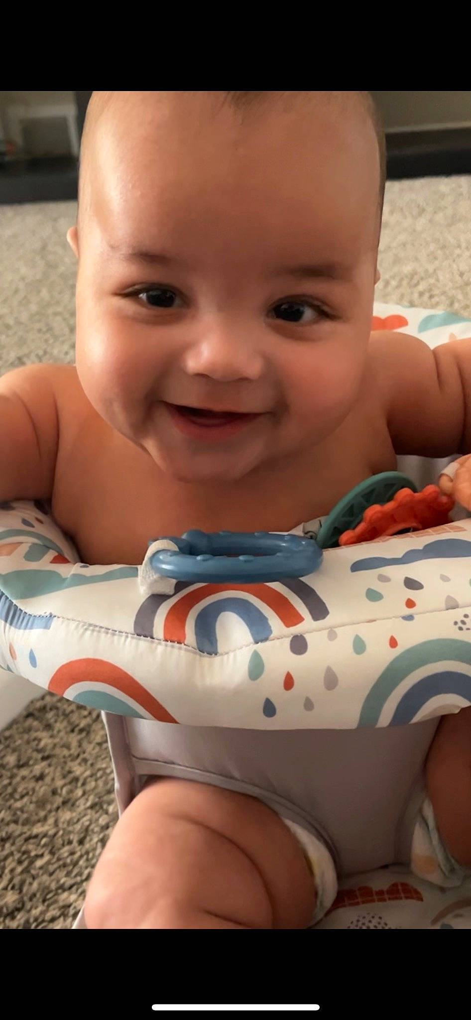 Arthur is registered to the contest to win money with this photo: baby, baby_toddler_clothing, cheek, child, facial_expression, finger, fun, hand, happy, joy, leisure, mouth, muscle, nose, organ, person, product, skin, smile, summer