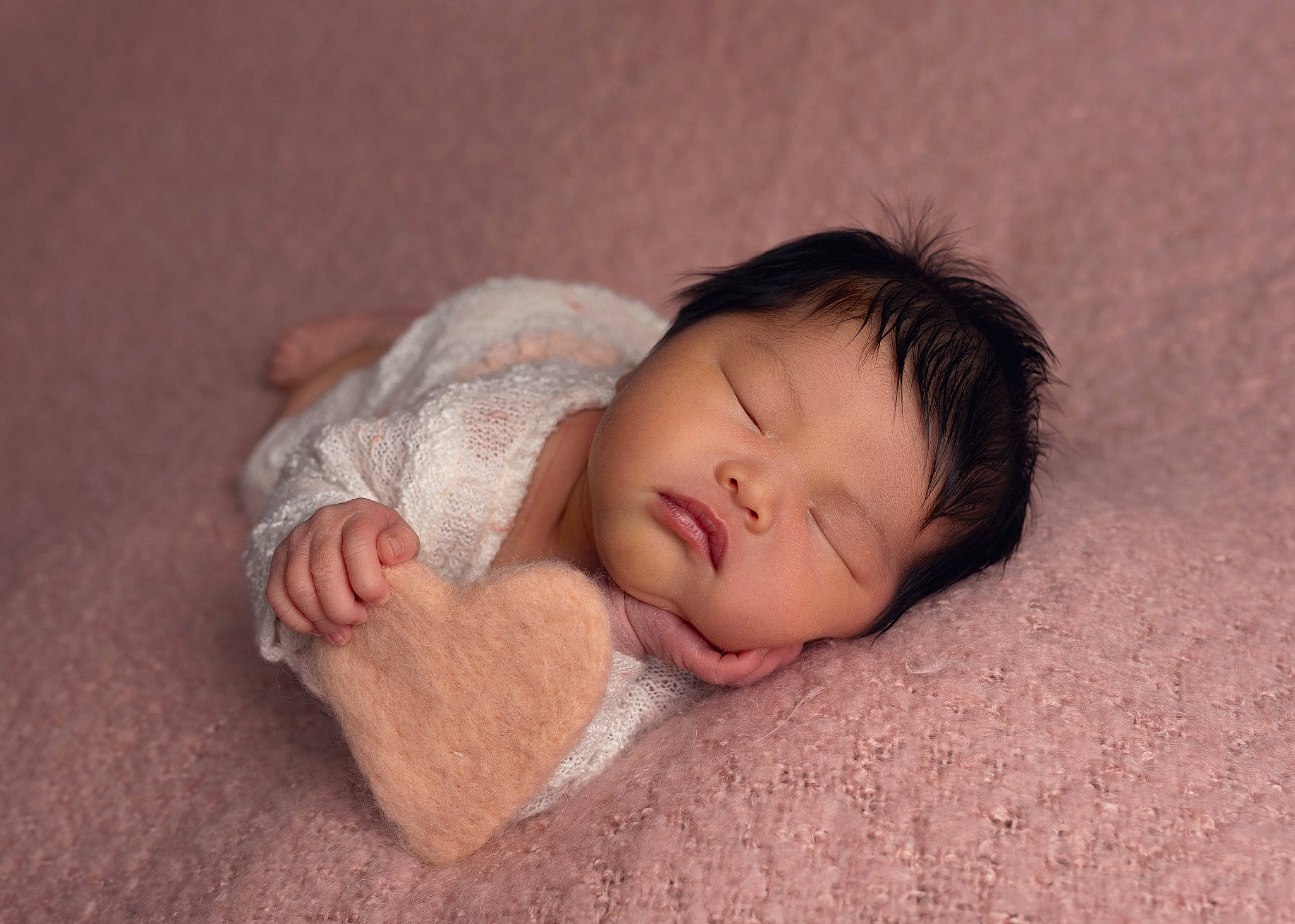 Emmy participe au concours pour gagner de l'argent avec cette photo : arm, baby, baby_toddler_clothing, bedtime, cheek, child, comfort, flooring, fur, grass, linens, nap, nose, person, portrait_photography, sleep, sleeve, toddler, wood, wool