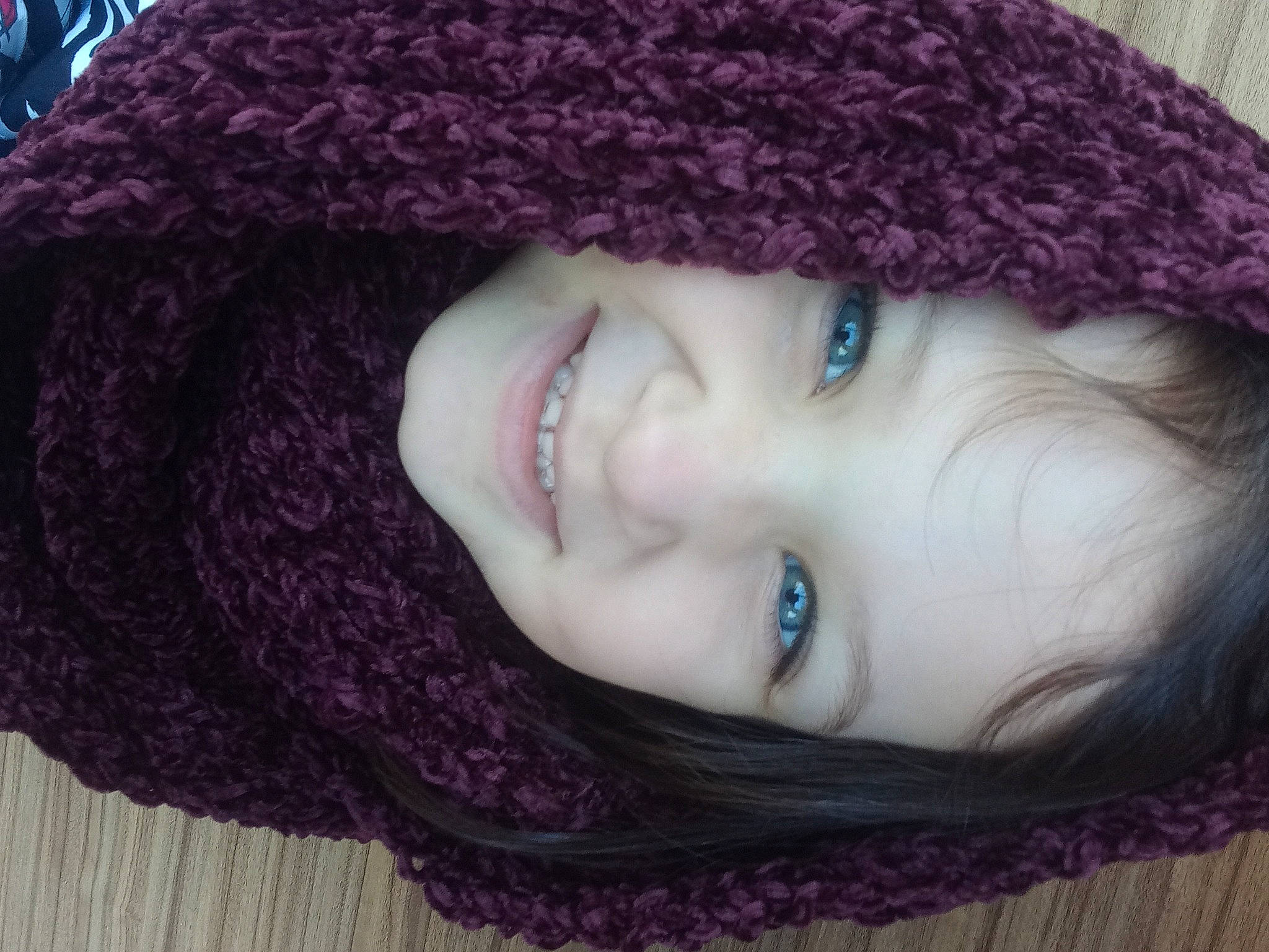 Alice a rejoint le concours — aidez-le/la à gagner de superbes lots ! black_hair, cap, cheek, chin, cool, creative_arts, eye, eyebrow, eyelash, face, forehead, head, iris, joy, lip, magenta, person, pink, purple, smile