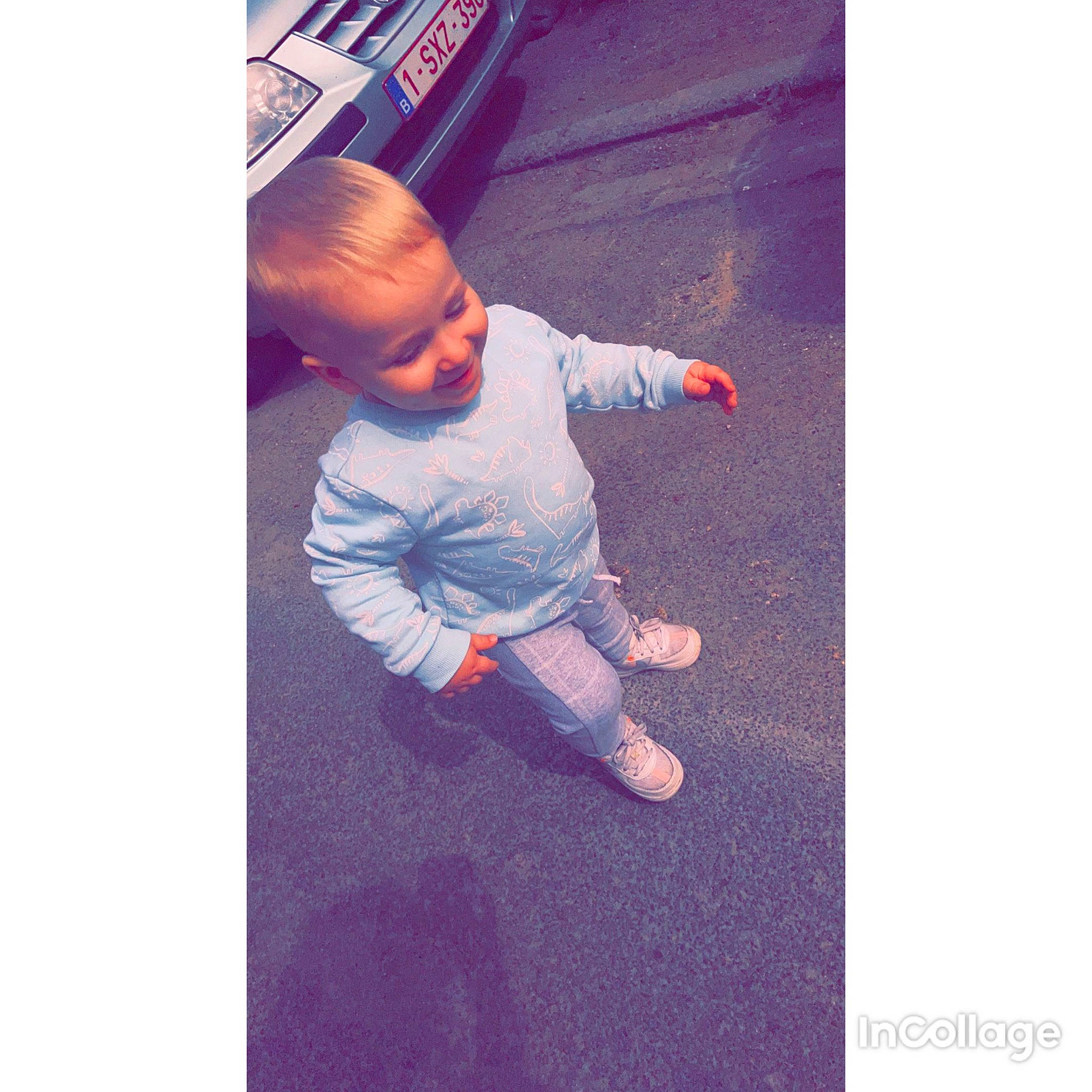 Rosario participe au concours pour gagner de l'argent avec cette photo : baby, baby_products, baby_toddler_clothing, child, cloud, denim, electric_blue, flooring, font, fun, happy, person, play, recreation, sitting, sky, sleeve, sportswear, square, t_shirt