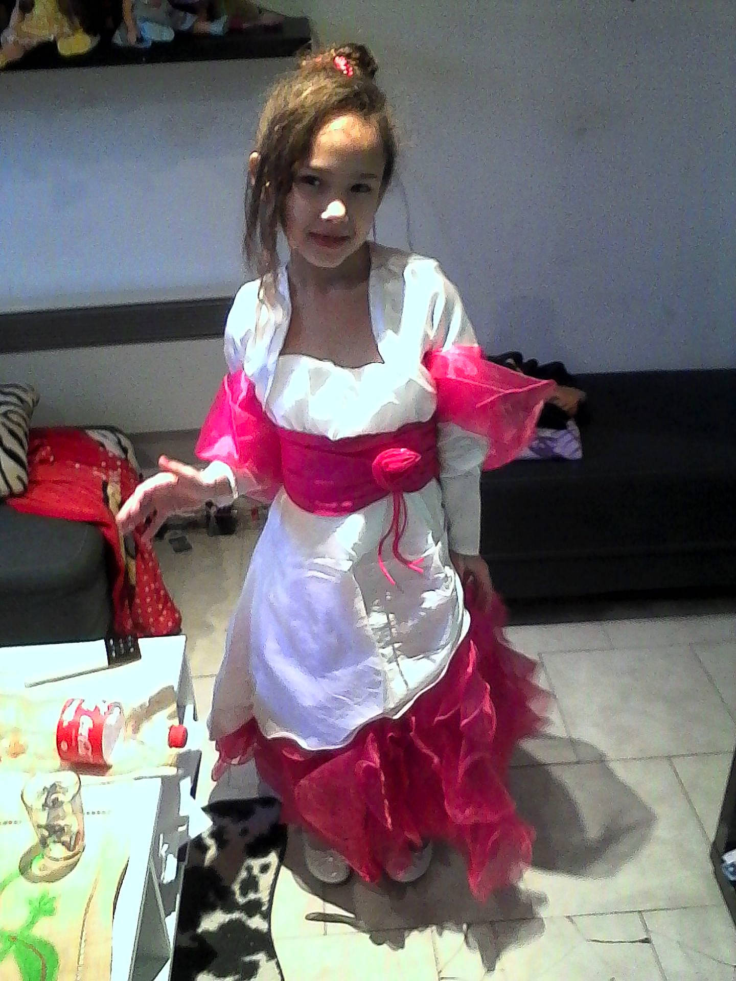 Alice a rejoint le concours — aidez-le/la à gagner de superbes lots ! anime, clothing, cosplay, costume, doll, dress, lady, pink, toy