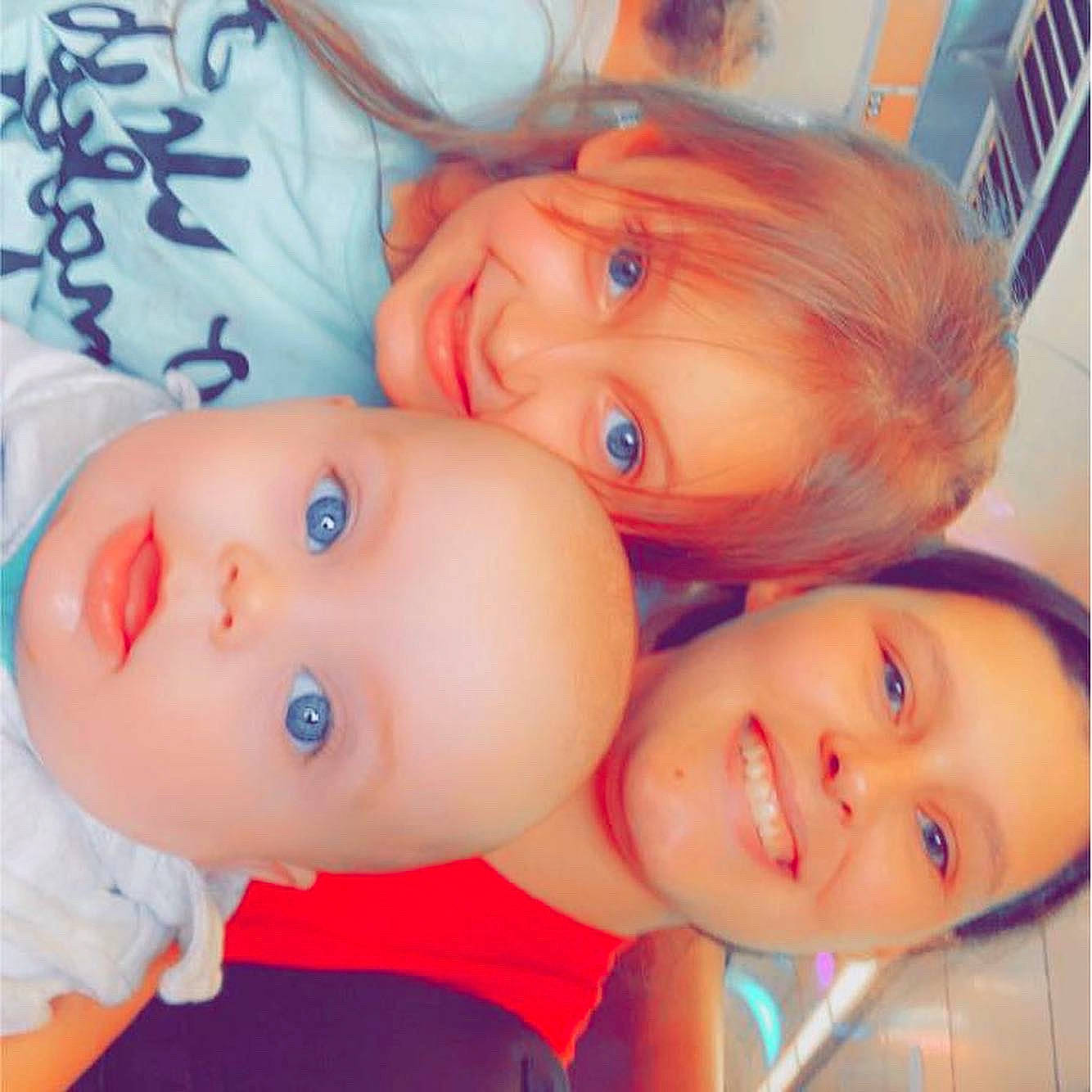 Lexi is registered to the contest to win money with this photo: baby, baby_toddler_clothing, cheek, chin, close_up, eye, eyebrow, eyelash, forehead, fun, happy, iris, joy, lip, mouth, neck, nose, orange, person, skin