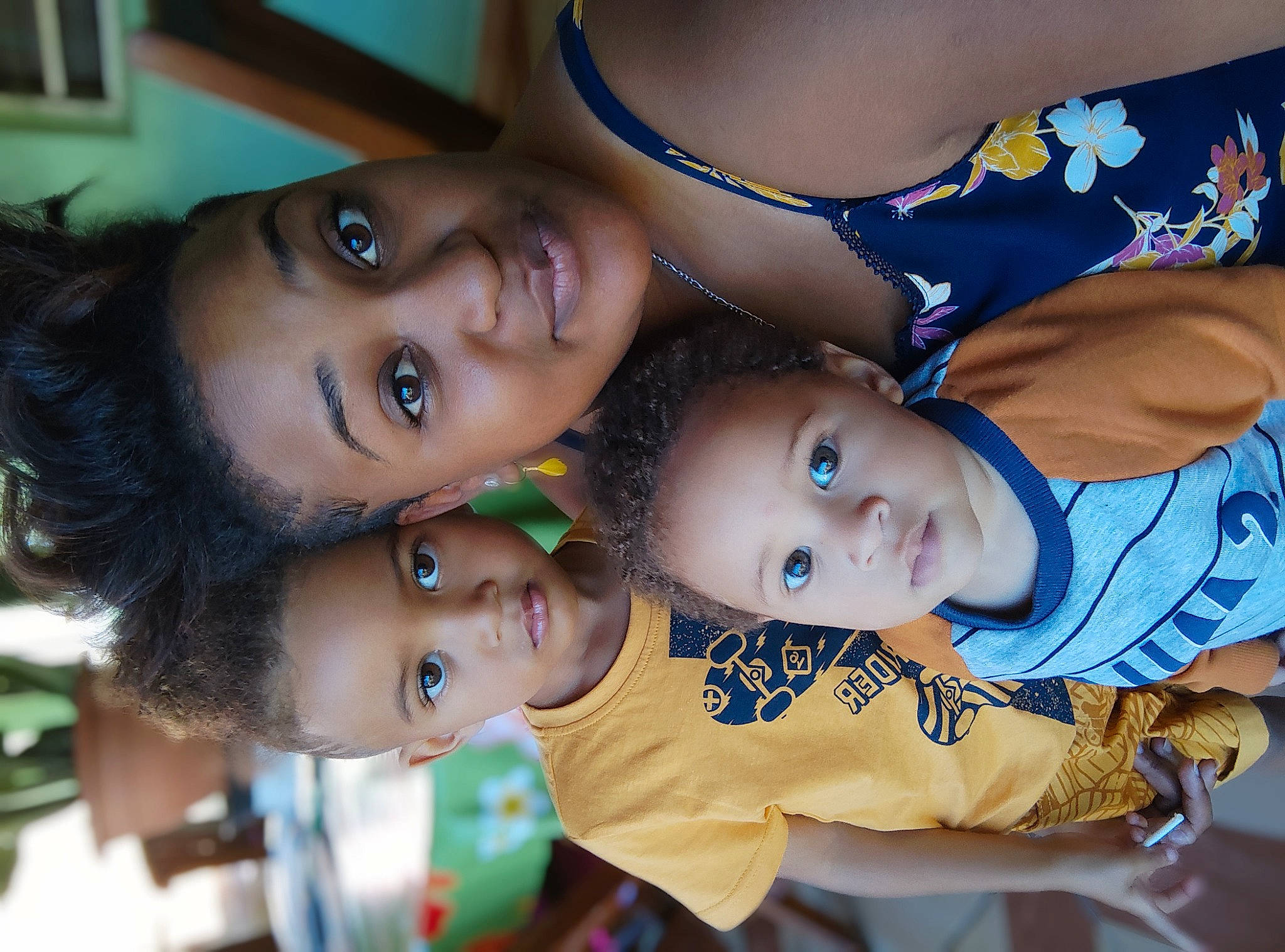 Julien a rejoint le concours — aidez-le/la à gagner de superbes lots ! cheek, chin, cool, eye, facial_expression, fashion, fun, hairstyle, happy, head, interaction, iris, joy, lip, mammal, mouth, nose, person, skin, smile