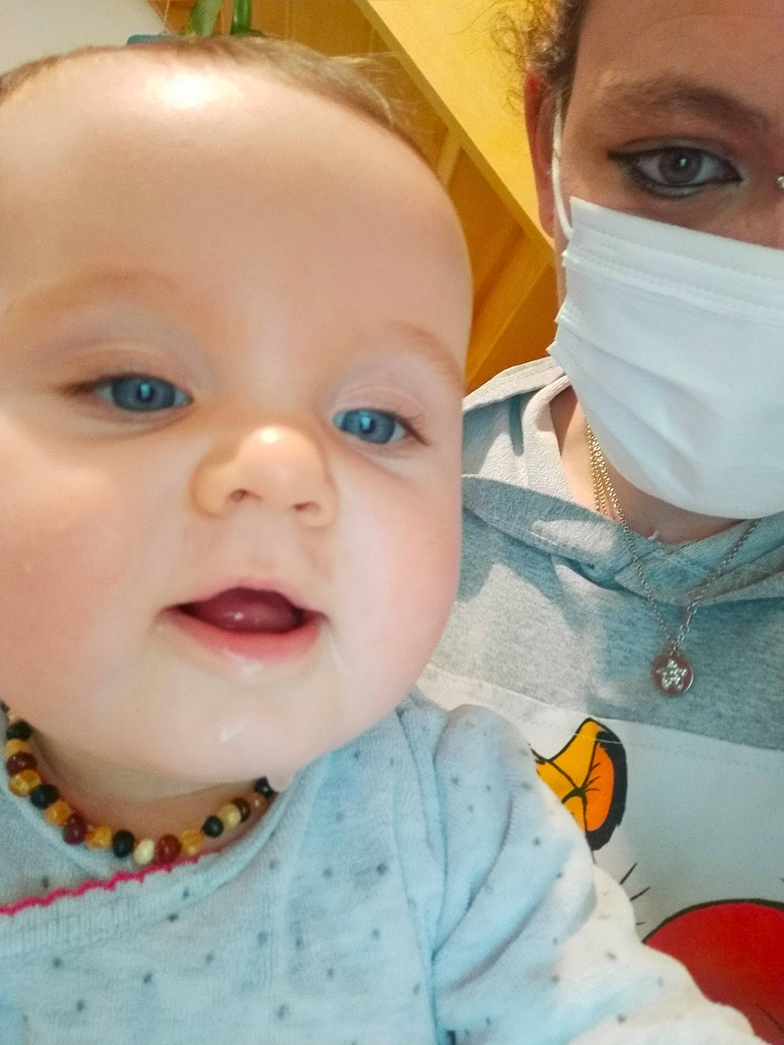 Amoryna participe au concours pour gagner de l'argent avec cette photo : cheek, chin, ear, eye, eyebrow, eyelash, face, facial_expression, forehead, hairstyle, head, iris, lip, mouth, nose, organ, person, product, skin, sleeve