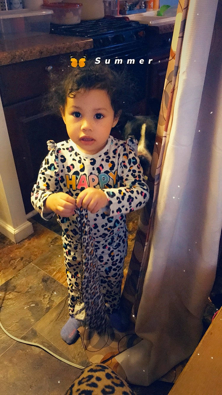 Amia is registered to the contest to win money with this photo: child, person, smile, toddler