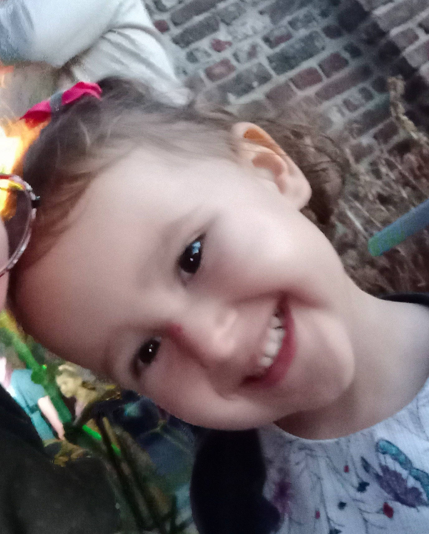 Azalyne a rejoint le concours — aidez-le/la à gagner de superbes lots ! cheek, chin, ear, eye, eyebrow, eyelash, face, forehead, hair, hairstyle, happy, head, iris, jaw, joy, lip, mouth, neck, nose, person