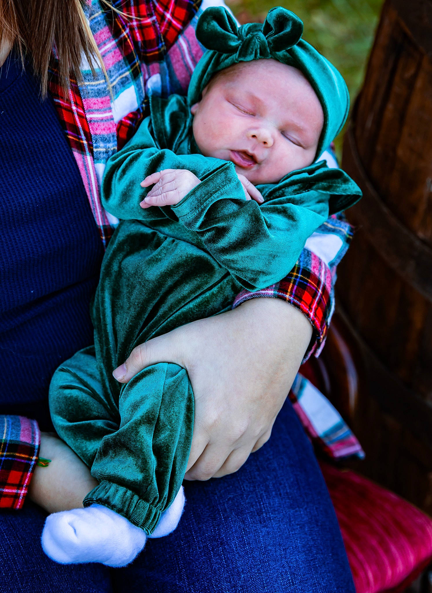 Amaryllis joined the competition — help win amazing prizes! aqua, baby, baby_toddler_clothing, blue, child, comfort, cool, grass, green, hand, happy, headwear, magenta, person, plaid, purple, red, sleeve, tartan, textile