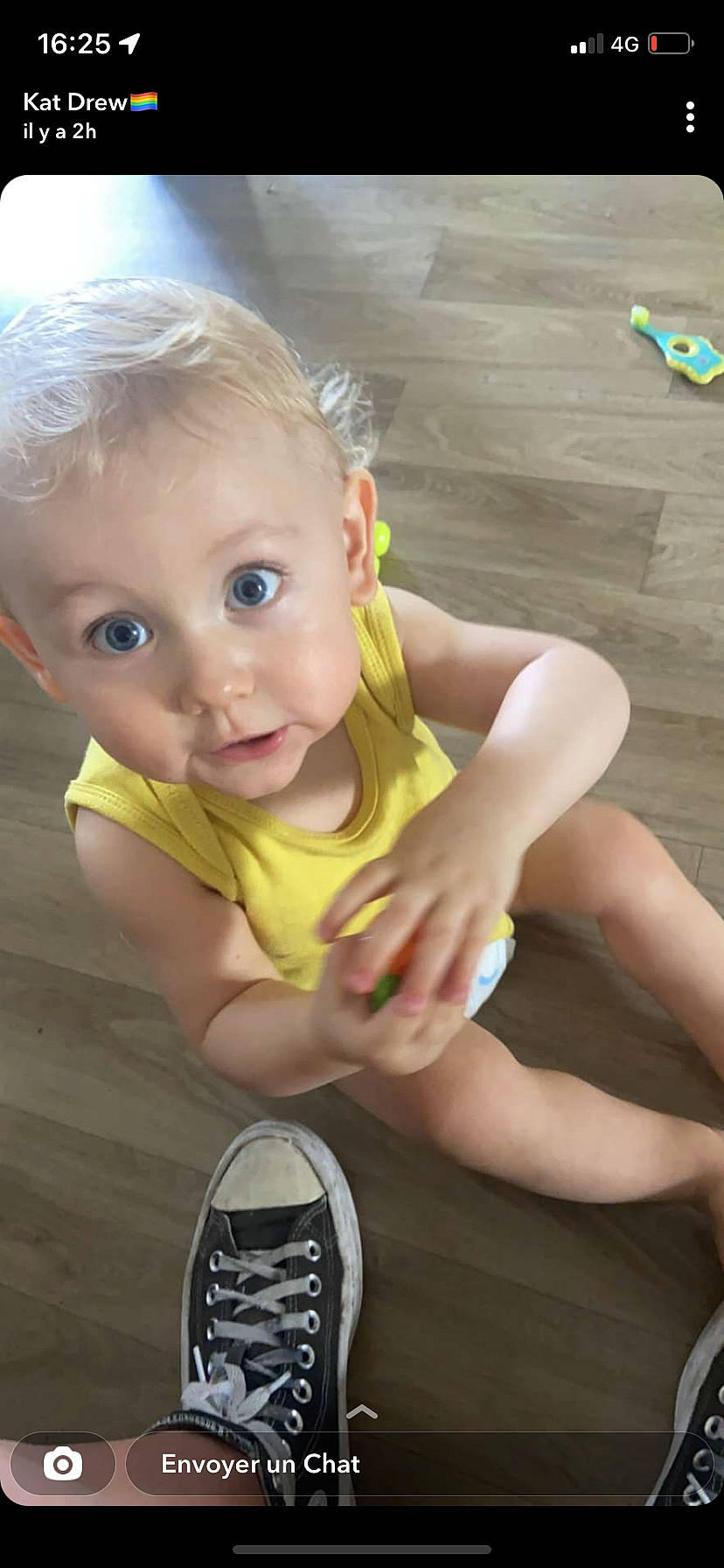 Eyden a rejoint le concours — aidez-le/la à gagner de superbes lots ! baby, baby_toddler_clothing, cheek, child, chin, eyelash, facial_expression, finger, fun, happy, human_leg, iris, joint, knee, person, sitting, skin, surprise, thigh, thumb