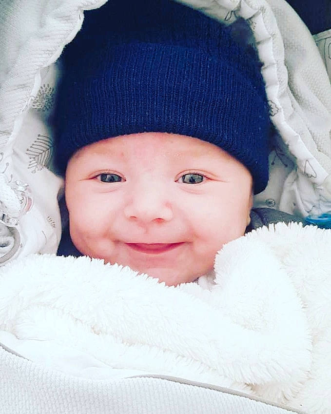 Oleg a rejoint le concours — aidez-le/la à gagner de superbes lots ! azure, baby, baby_toddler_clothing, beauty, cap, cheek, child, chin, comfort, electric_blue, eye, face, happy, headgear, headwear, joy, outerwear, person, skin, sleeve