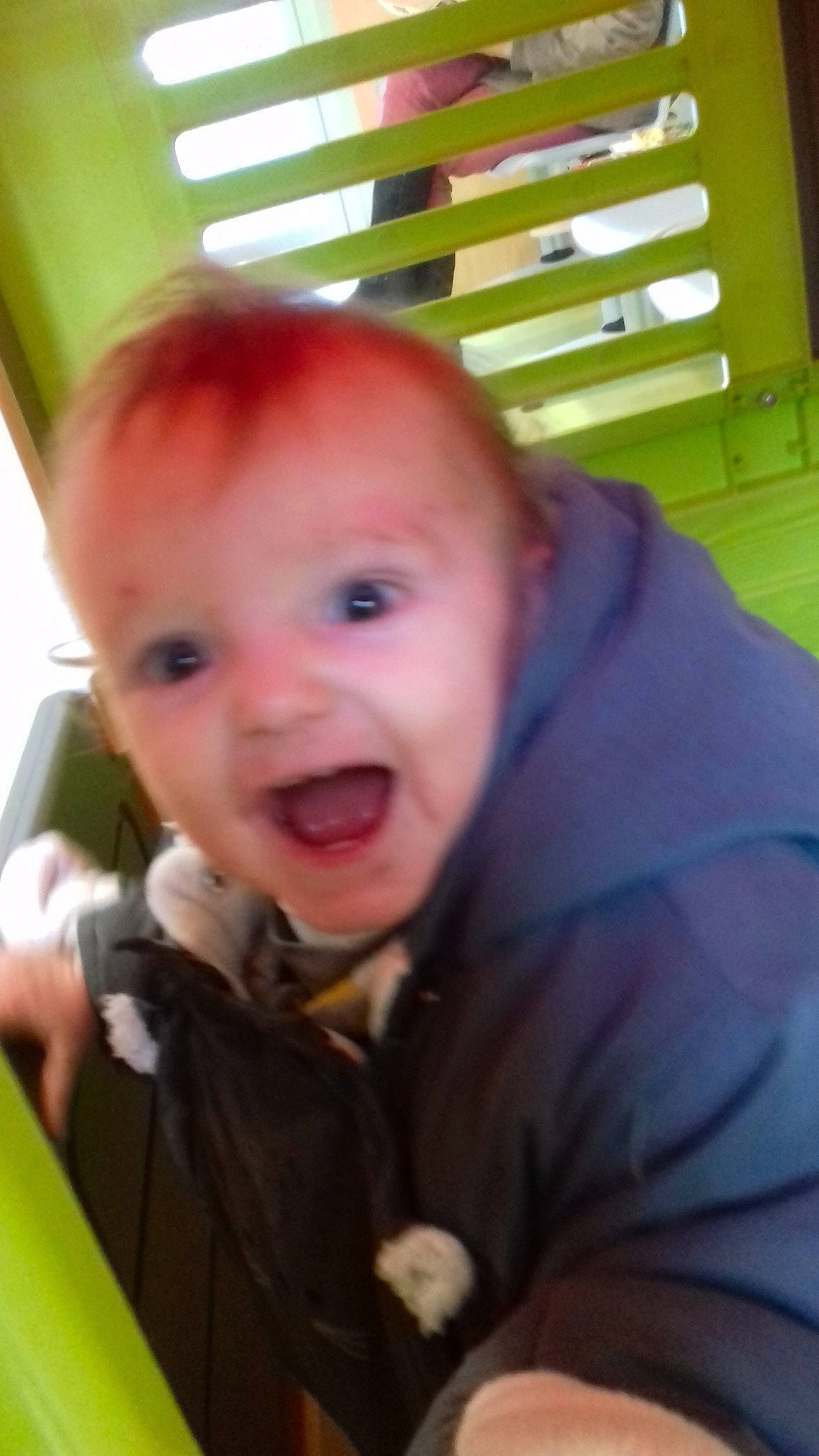 Vallerian participe au concours pour gagner de l'argent avec cette photo : baby, cheek, child, chin, eye, face, facial_expression, forehead, fun, happy, head, iris, lip, mouth, nose, person, play, product, skin, smile