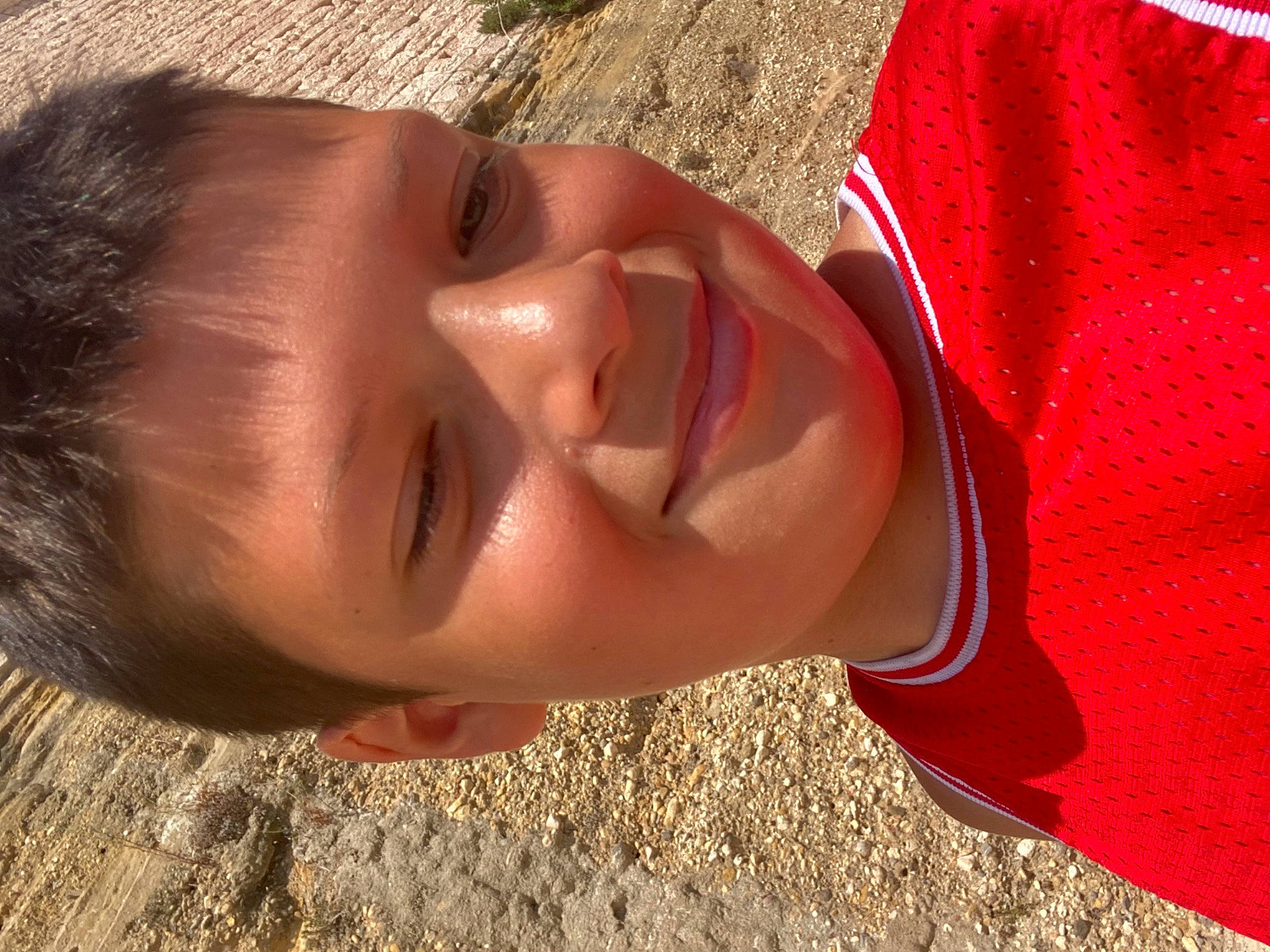 Noa a rejoint le concours — aidez-le/la à gagner de superbes lots ! child, fashion_accessory, fun, grass, happy, hat, joy, landscape, laugh, leisure, lip, nose, people_in_nature, person, plant, portrait_photography, recreation, smile, soil, toddler