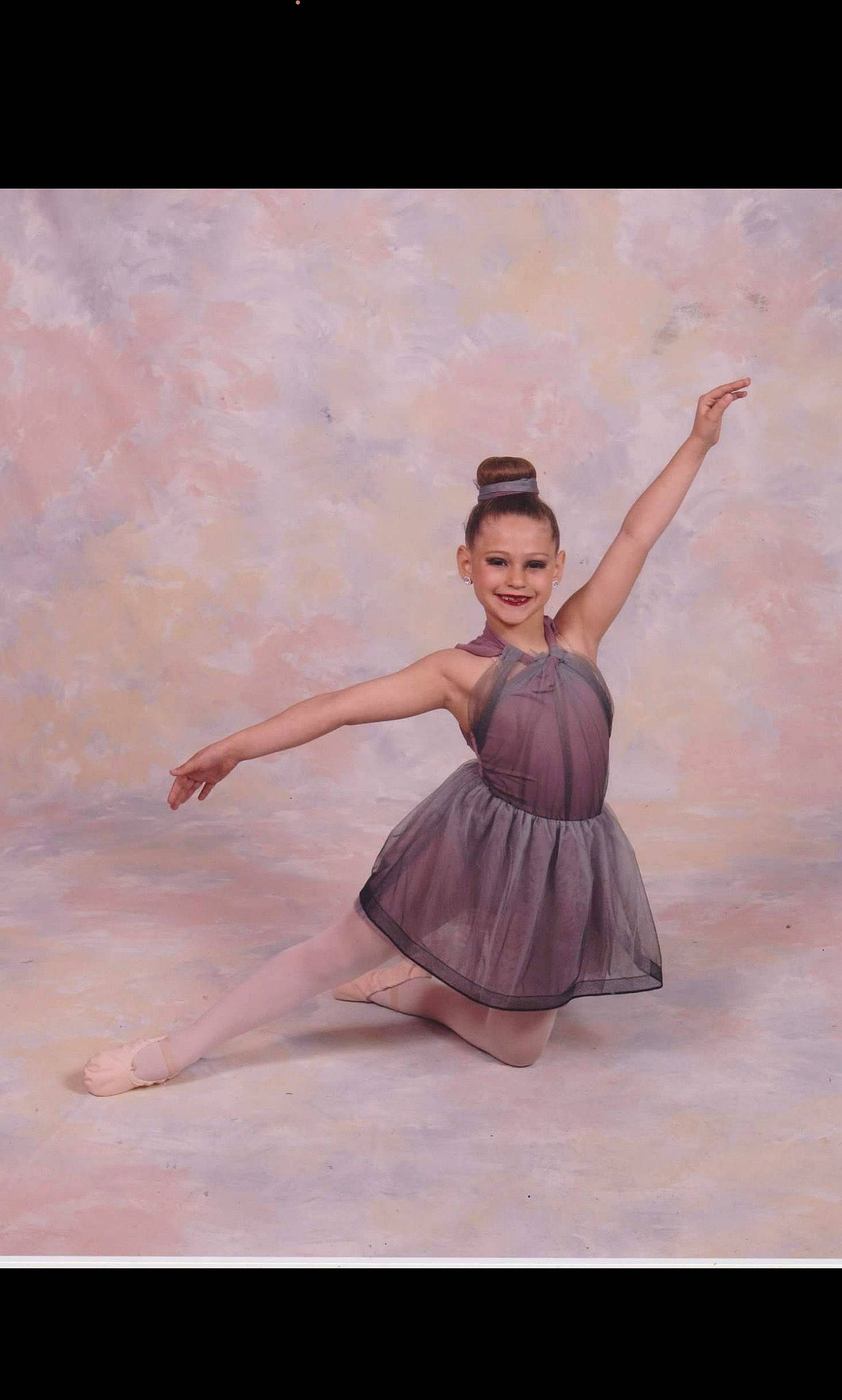 Arabella joined the competition — help win amazing prizes! art, ballet, ballet_dancer, ballet_flat, ballet_tutu, dance, dancer, dress, event, footwear, joy, performing_arts, person, photography, pointe_shoe, shoe, stock_photography