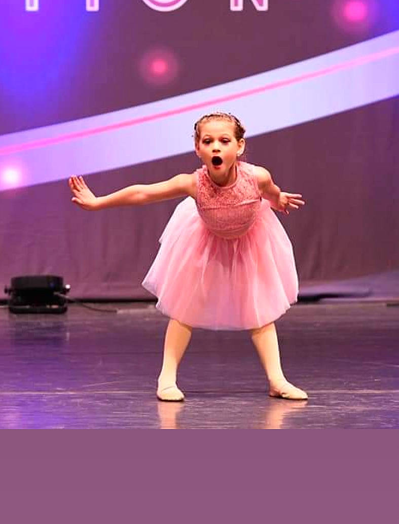 Arabella is registered to the contest to win money with this photo: ballet, ballet_dancer, ballet_tutu, choreography, concert_dance, costume, dance, dancer, entertainment, event, footwear, fun, modern_dance, musical_theatre, performance, performance_art, performing_arts, person, public_event, stage