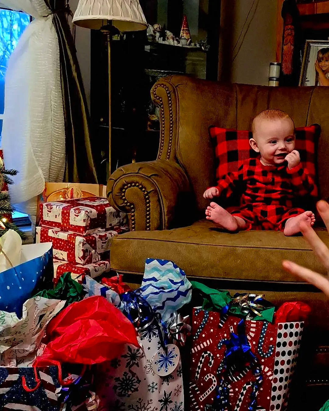 Silas joined the competition — help win amazing prizes! bag, blue, city, couch, curtain, event, flea_market, holiday, joy, lamp, luggage_and_bags, market, person, picture_frame, retail, room, selling, shopping, sitting, t_shirt