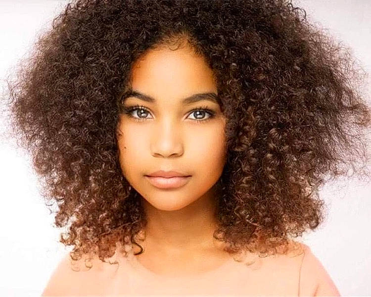 Shayla Dang is registered to the contest to win money with this photo: afro, black, black_hair, brown, chin, eye, eyebrow, eyelash, forehead, jheri_curl, lace_wig, layered_hair, lip, liver, material_property, organ, person, ringlet, skin, white