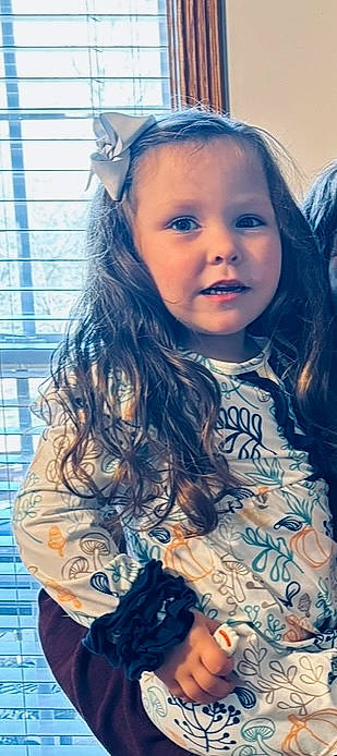 Lily is registered to the contest to win money with this photo: cheek, eye, eyebrow, eyelash, face, facial_expression, flash_photography, forehead, hair, hairstyle, happy, head, human, iris, lip, nose, organ, person, photograph, skin