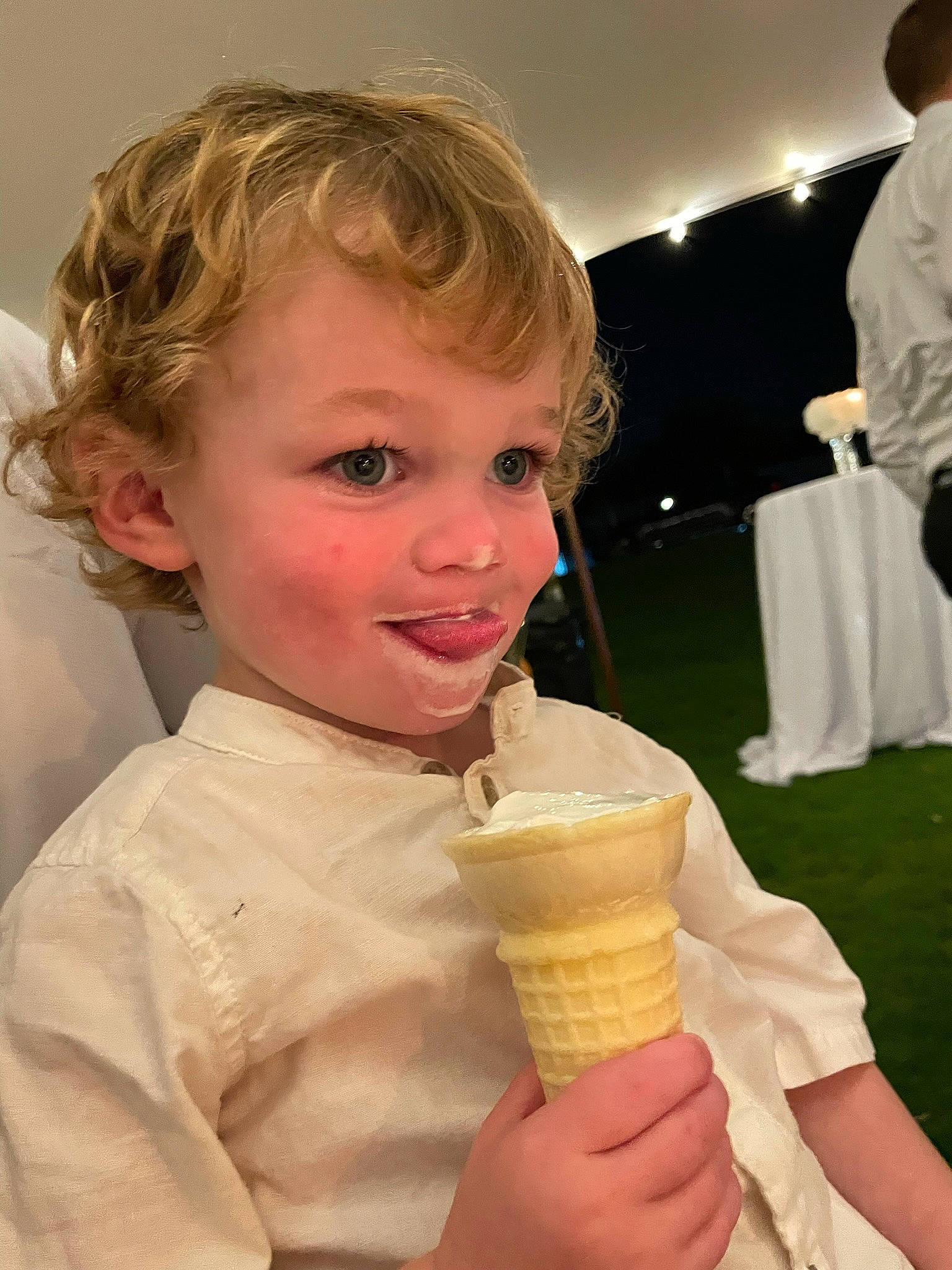 Dallan is registered to the contest to win money with this photo: american_food, child, cuisine, dairy, dessert, dondurma, food, food_craving, frozen_dessert, gelato, happy, ice_cream, ice_cream_cone, ingredient, person, smile, soft_serve_ice_creams, sorbetes, soy_ice_cream, sweetness
