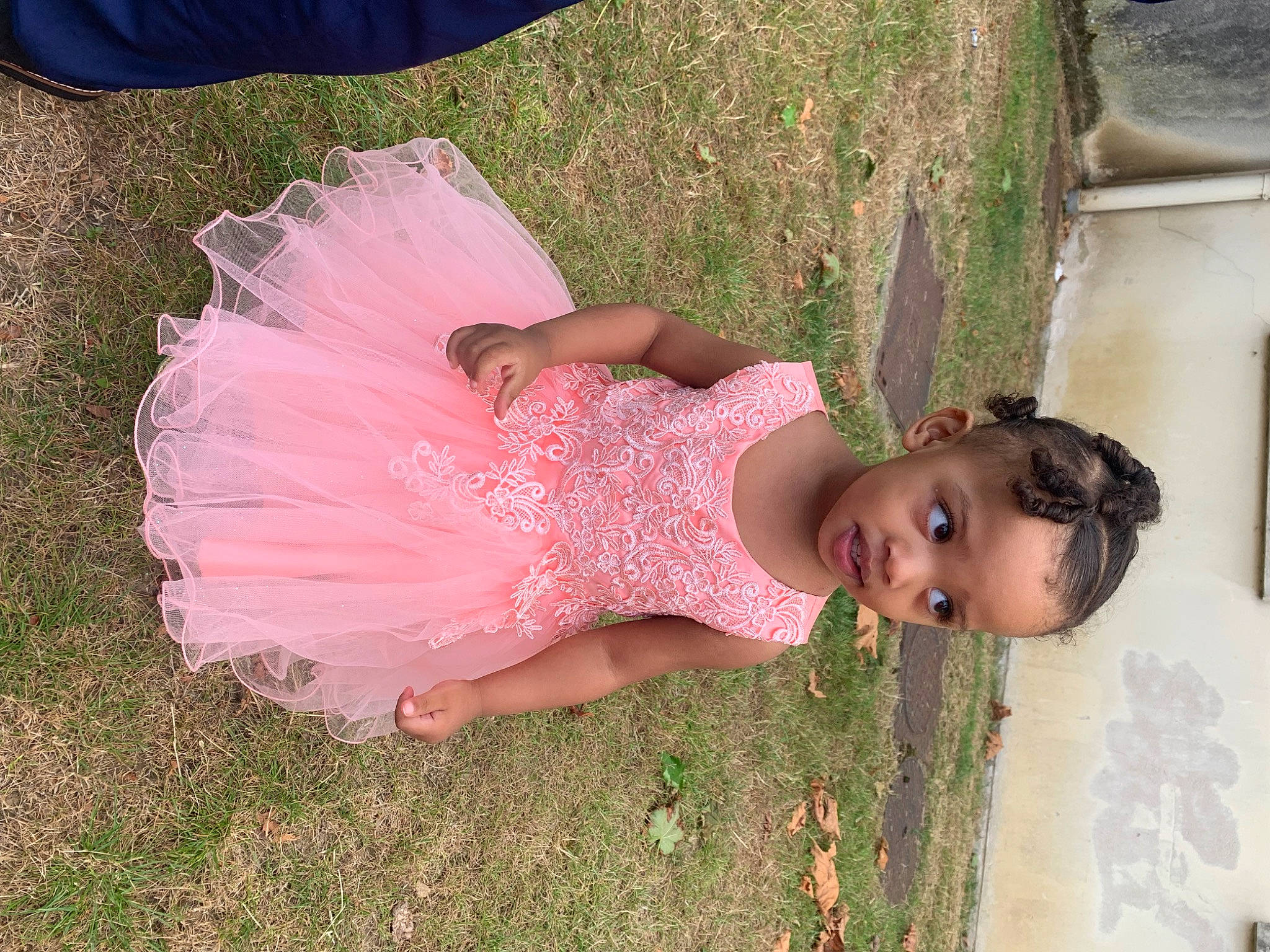 Irys participe au concours pour gagner de l'argent avec cette photo : child, day_dress, dress, embellishment, fun, grass, happy, leisure, magenta, pattern, peach, people_in_nature, person, pink, plant, smile, sunglasses, toddler, tree, trunk