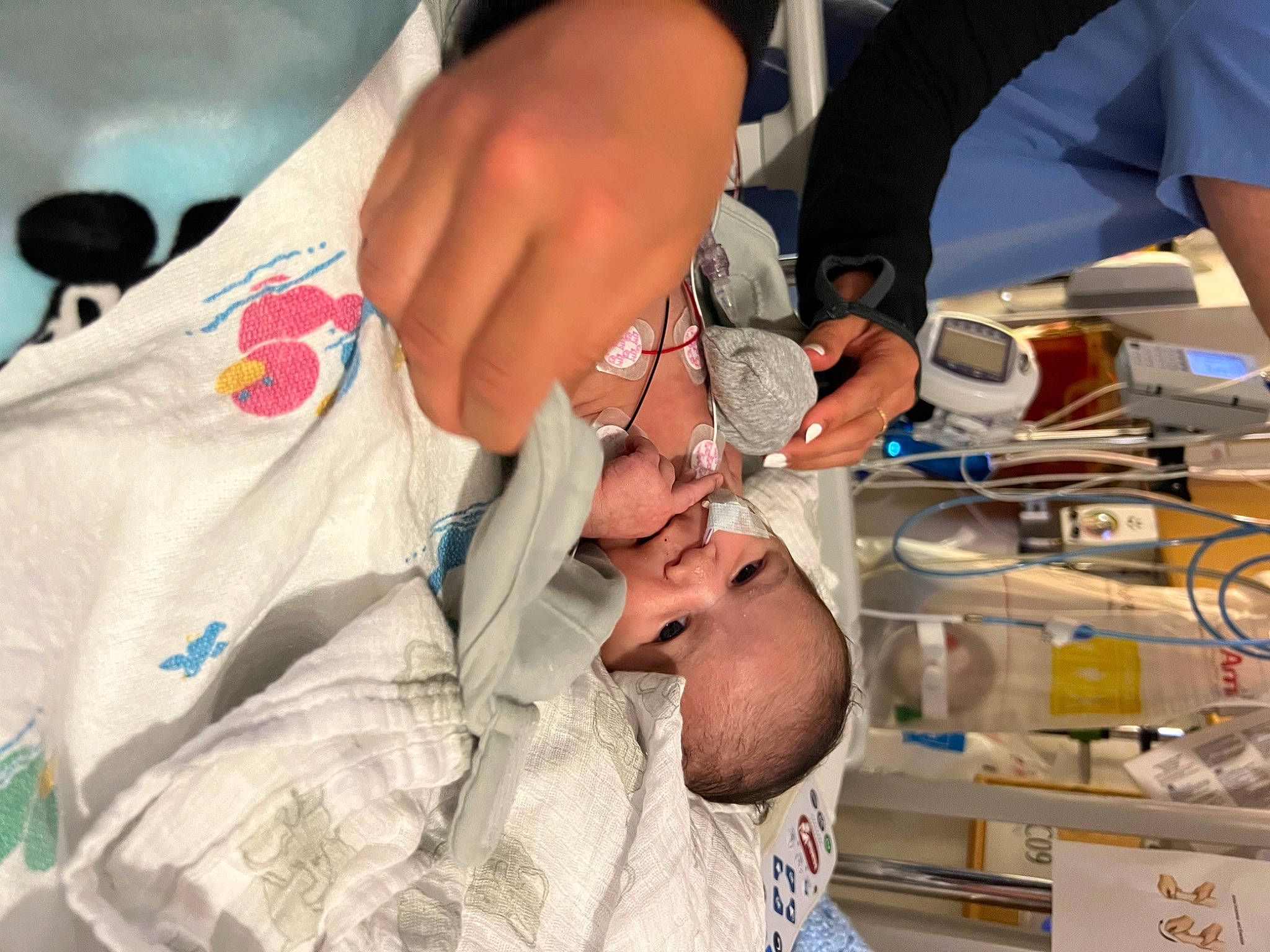 Ezra is registered to the contest to win money with this photo: child, event, eyewear, hand, health_care, health_care_provider, hospital, human_leg, medical, medical_assistant, medical_equipment, medical_glove, medical_procedure, nail, patient, person, plastic, science, service, thumb