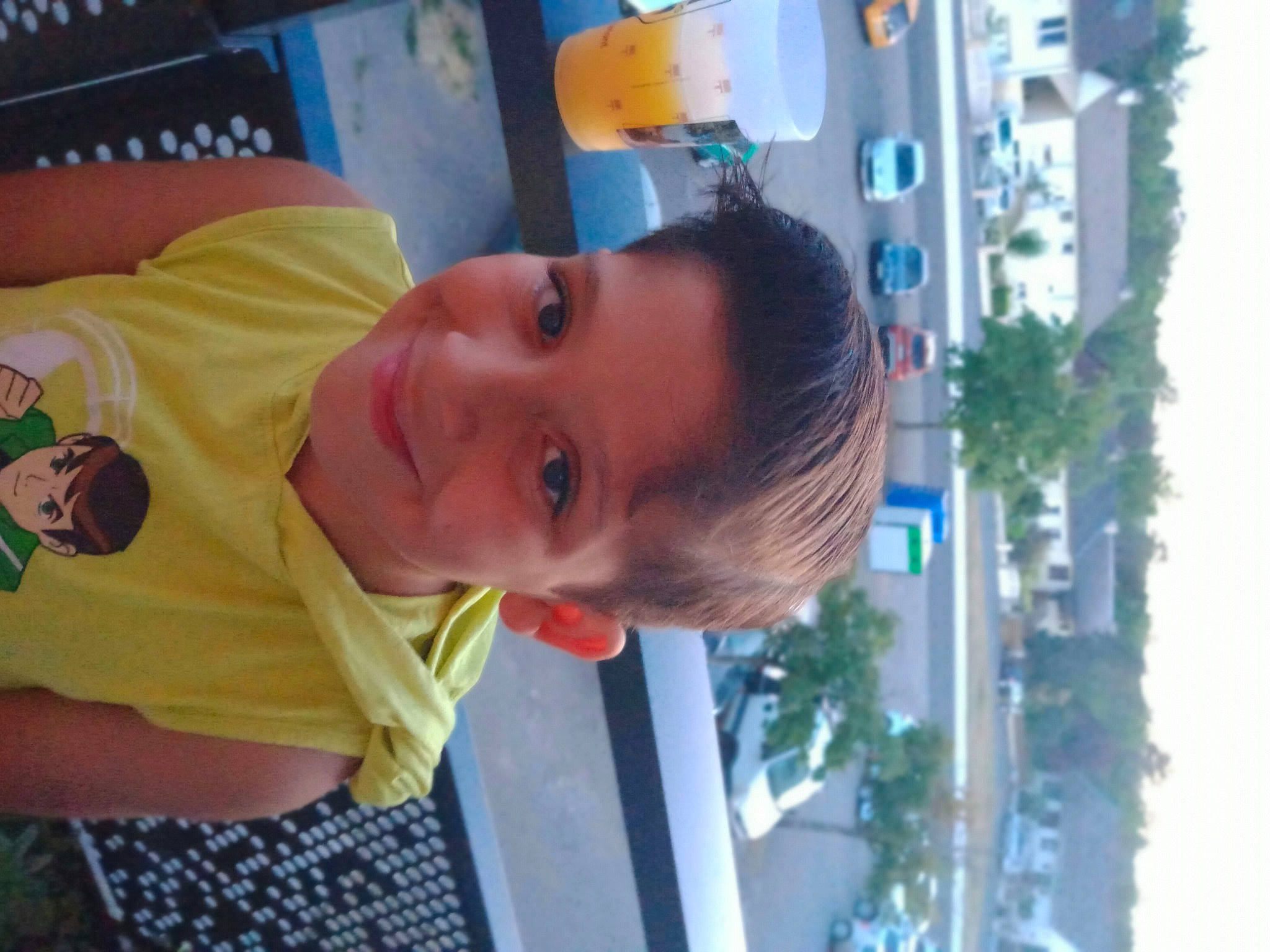 Iyèd participe au concours pour gagner de l'argent avec cette photo : baby, baby_products, baby_toddler_clothing, child, fun, happy, joy, leisure, mouth, nose, person, plant, play, room, smile, toddler, tree, vacation, window