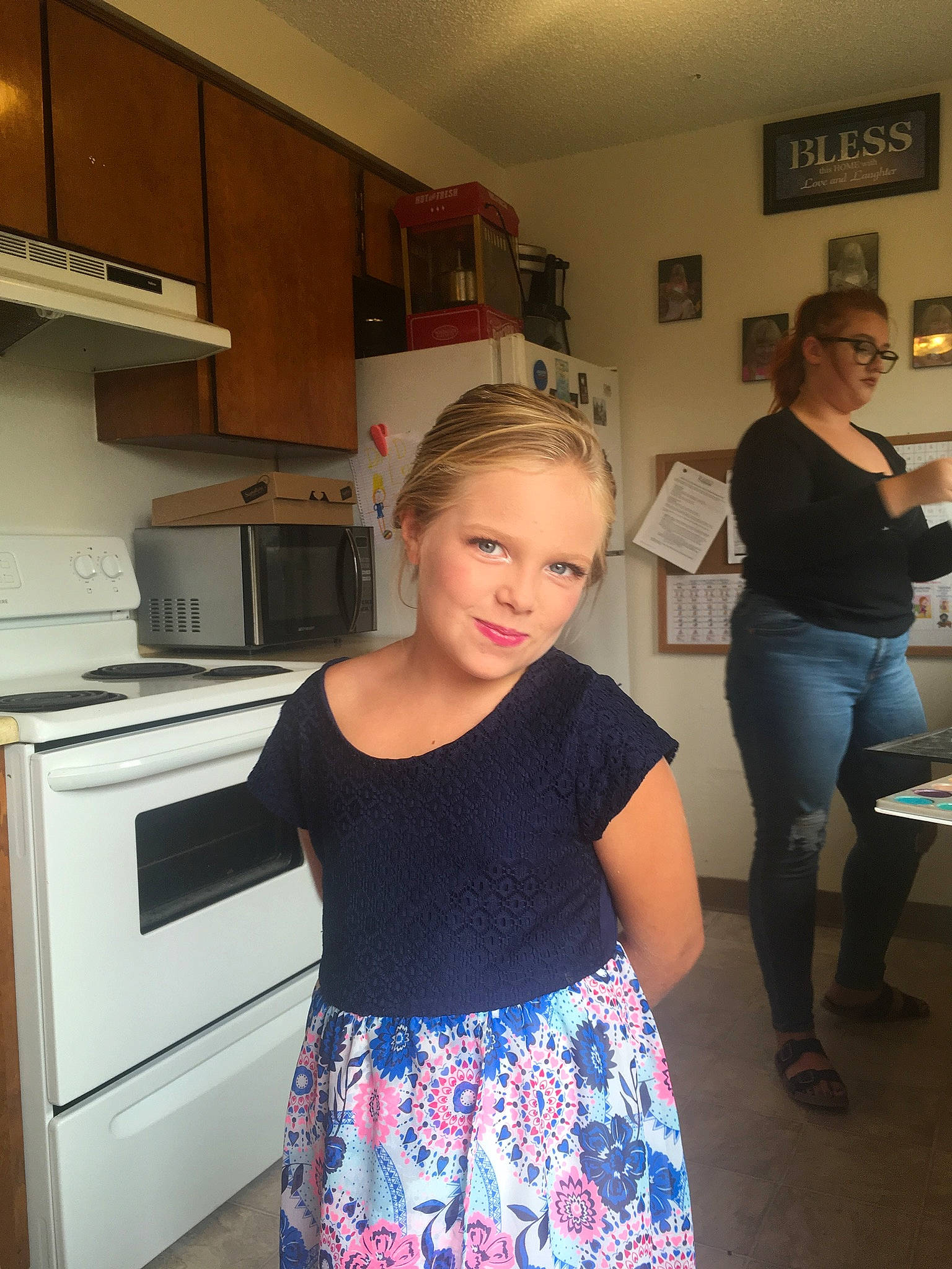 Halle is registered to the contest to win money with this photo: arm, dress, joint, kitchen, person, room, shoulder, textile