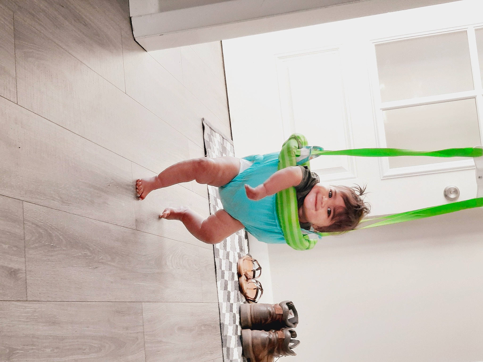 Olive is registered to the contest to win money with this photo: adventure, elbow, entertainment, exercise, flooring, fun, happy, human_leg, joy, knee, leisure, performance, performing_arts, person, physical_fitness, recreation, shorts, sock, sportswear, t_shirt