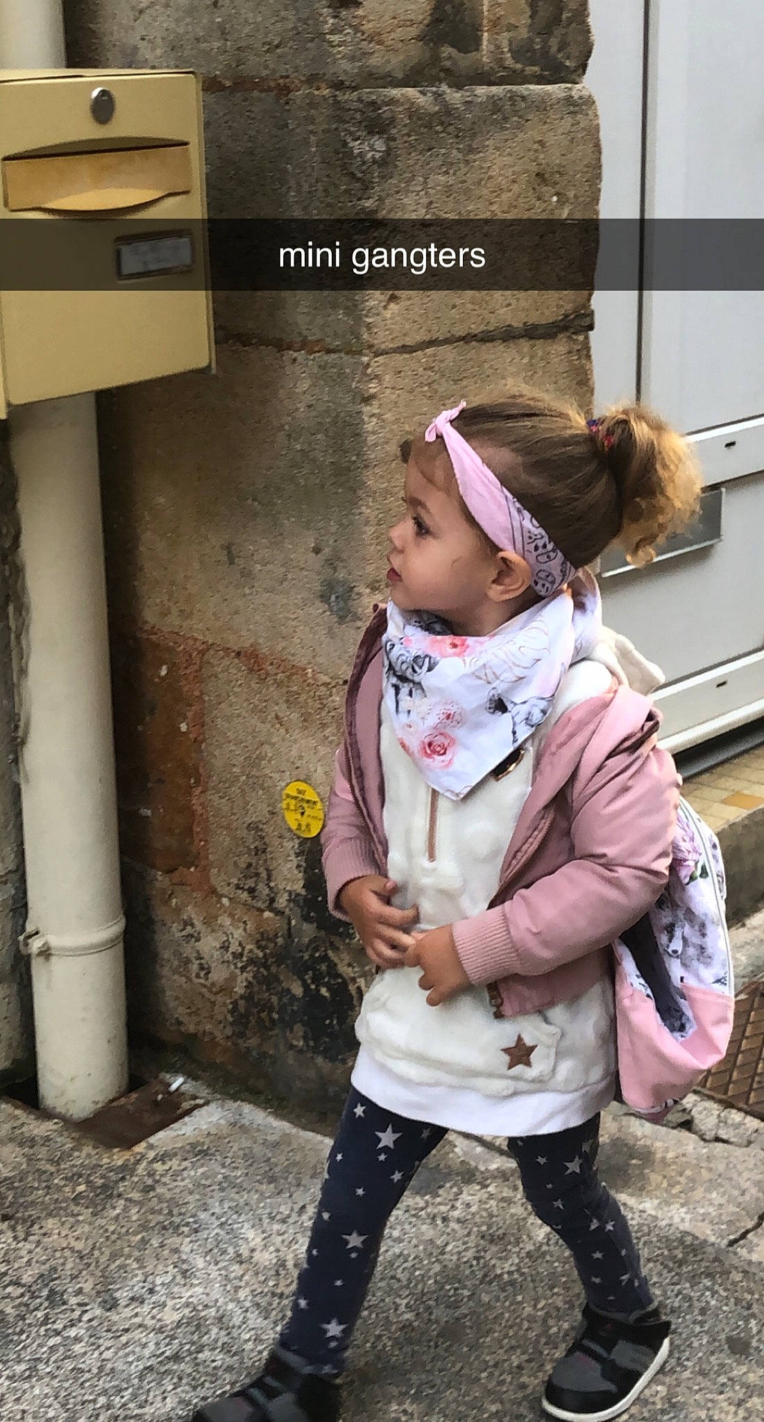 Aéris a rejoint le concours — aidez-le/la à gagner de superbes lots ! cap, child, cool, eyewear, face, fashion_accessory, font, fun, fur, happy, headgear, headwear, jacket, jewellery, person, public_space, road, skin, sleeve, street