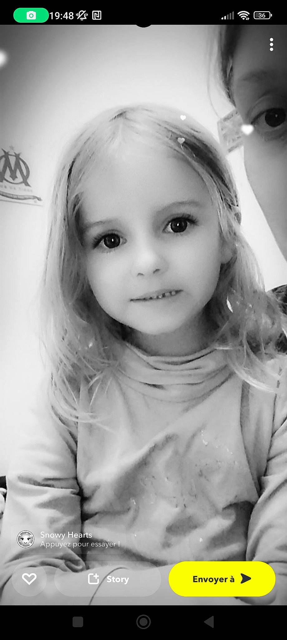 Augusta participe au concours pour gagner de l'argent avec cette photo : black_and_white, cheek, child, cool, eyelash, eyewear, flash_photography, fun, gesture, happy, iris, lip, long_hair, monochrome, monochrome_photography, person, portrait_photography, stock_photography, style, toddler