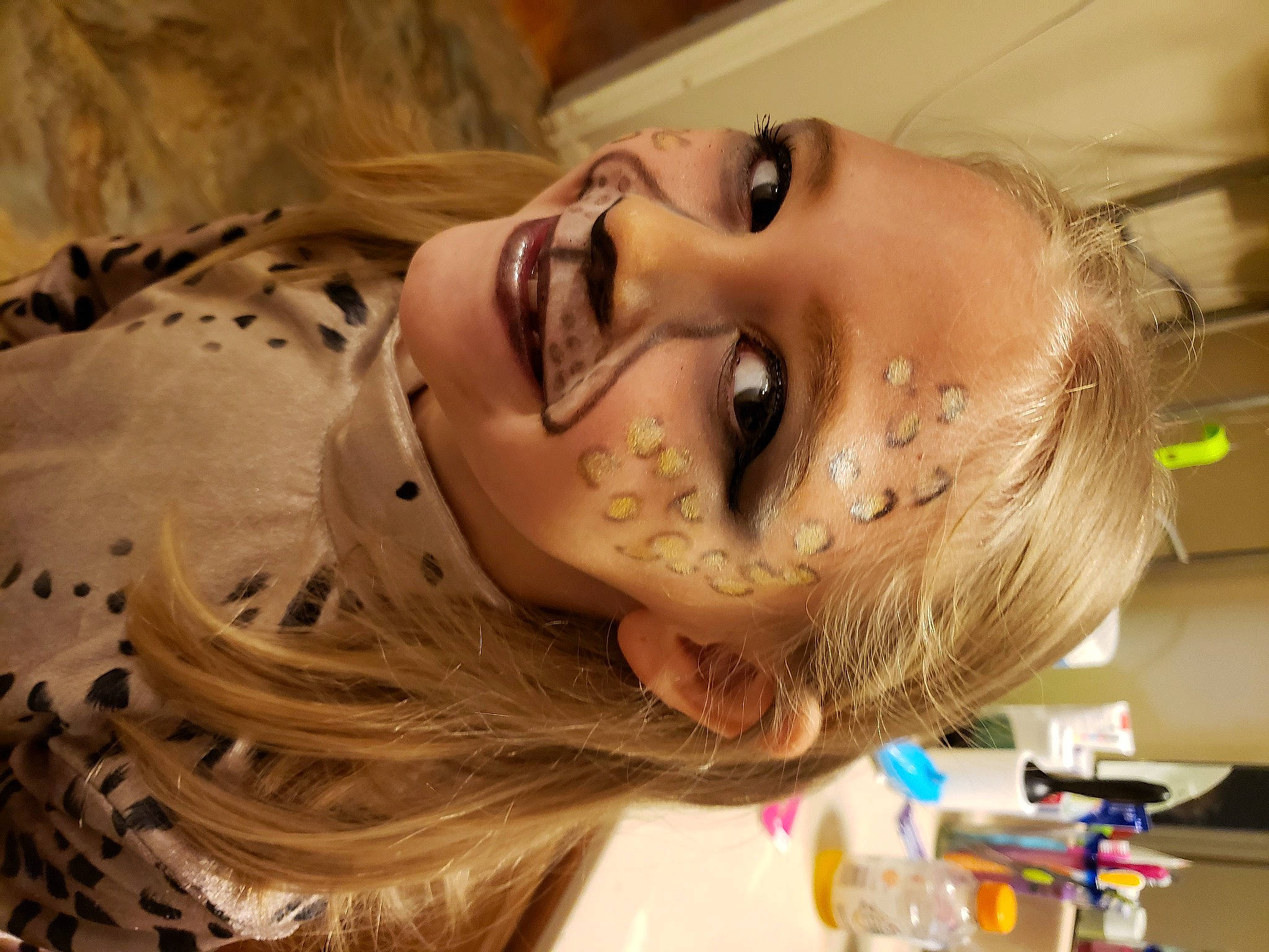 Braylee is registered to the contest to win money with this photo: blond, cosmetics, earrings, eye_liner, eye_shadow, eyebrow, eyelash, eyelash_extensions, fawn, jaw, jewellery, joy, lip, makeover, mouth, person, plastic, plastic_bottle, tooth