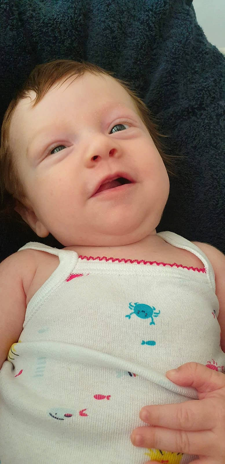 Malou participe au concours pour gagner de l'argent avec cette photo : arm, baby_toddler_clothing, cheek, chin, clothing, eye, eyebrow, eyelash, face, iris, lip, mouth, neck, nose, organ, person, product, skin, sleeve, smile