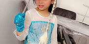 Djenna a rejoint le concours — aidez-le/la à gagner de superbes lots ! child, princess, costume, dress, gloves, tiara, wand, braid, indoor, table, chair, floor, smile, person, portrait, young, fashion, seated, home, magic