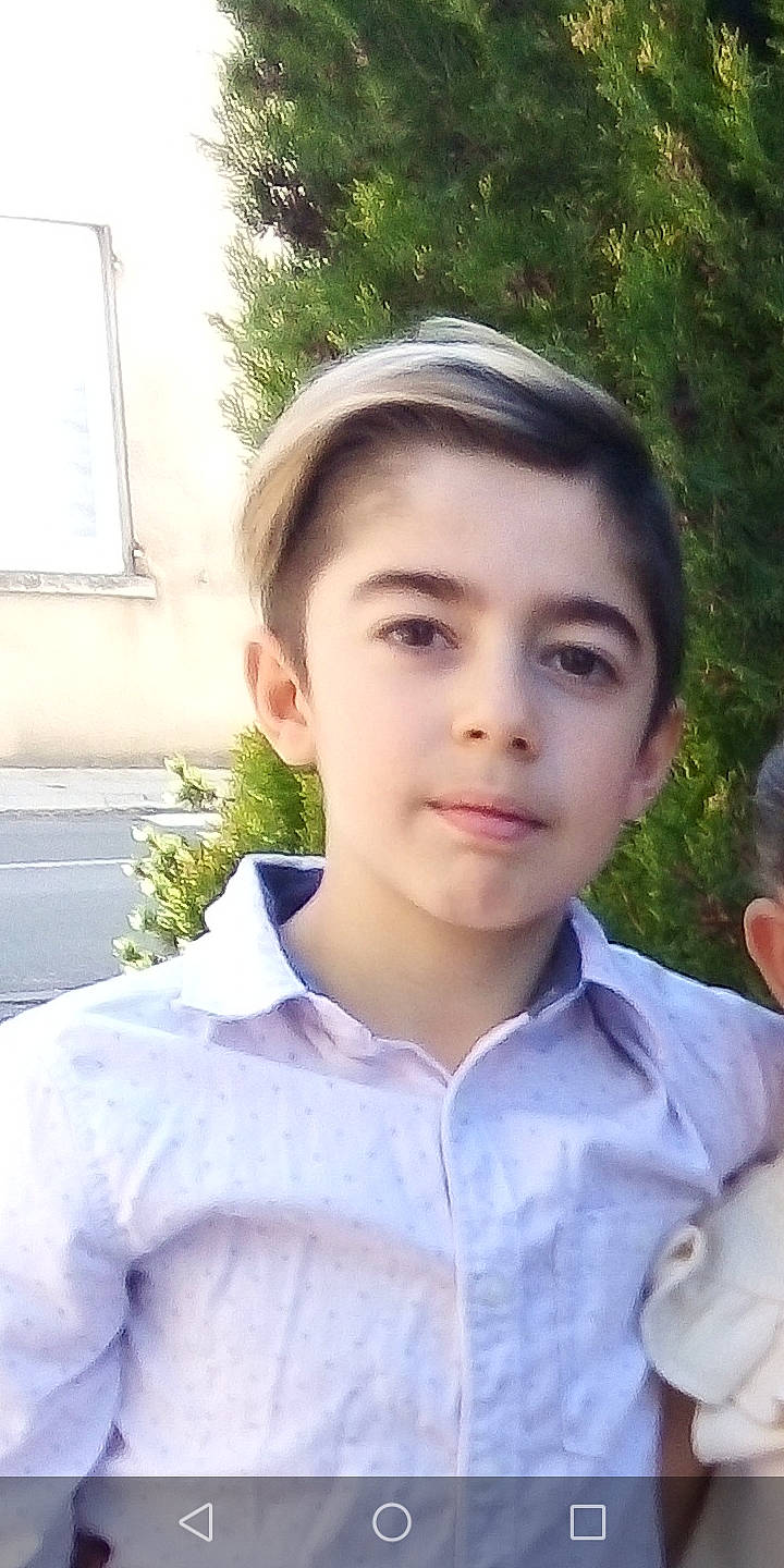 Kellyan a rejoint le concours — aidez-le/la à gagner de superbes lots ! chin, eyebrow, face, forehead, hair, jaw, person, photography, selfie, smile