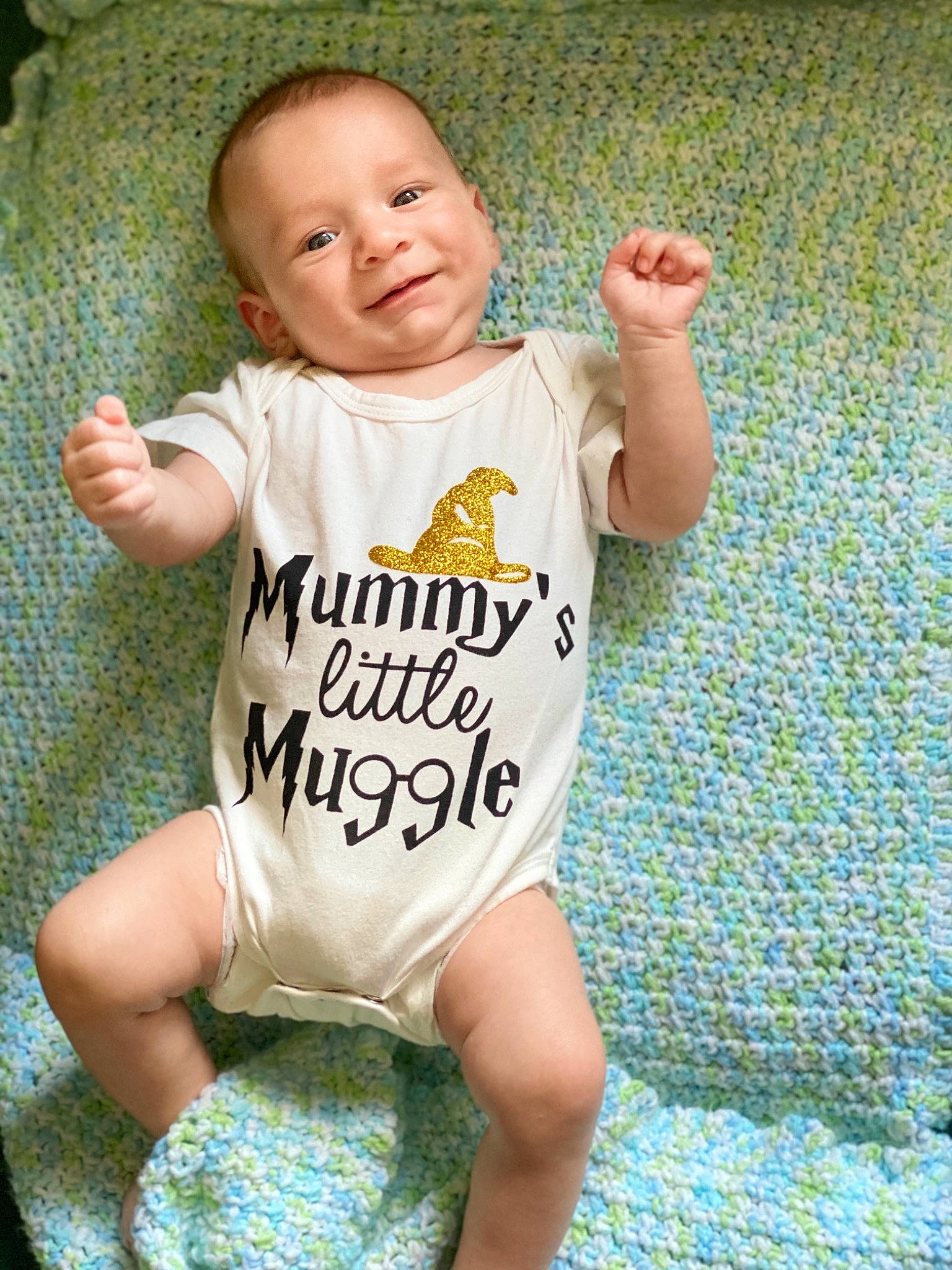 Elijah is registered to the contest to win money with this photo: baby, baby_products, baby_toddler_clothing, child, happy, joy, person, product, sleeve, smile, t_shirt, toddler, top