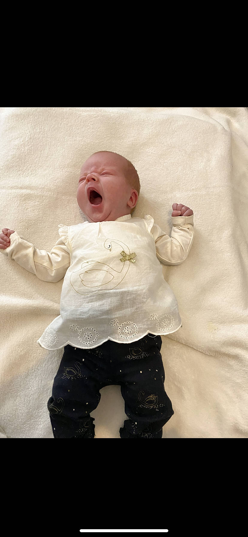 Maddy a rejoint le concours — aidez-le/la à gagner de superbes lots ! baby, baby_sleeping, baby_toddler_clothing, cheek, child, eye, face, fur, gesture, happy, head, headgear, human_body, nose, person, pink, product, skin, sleeve, toddler