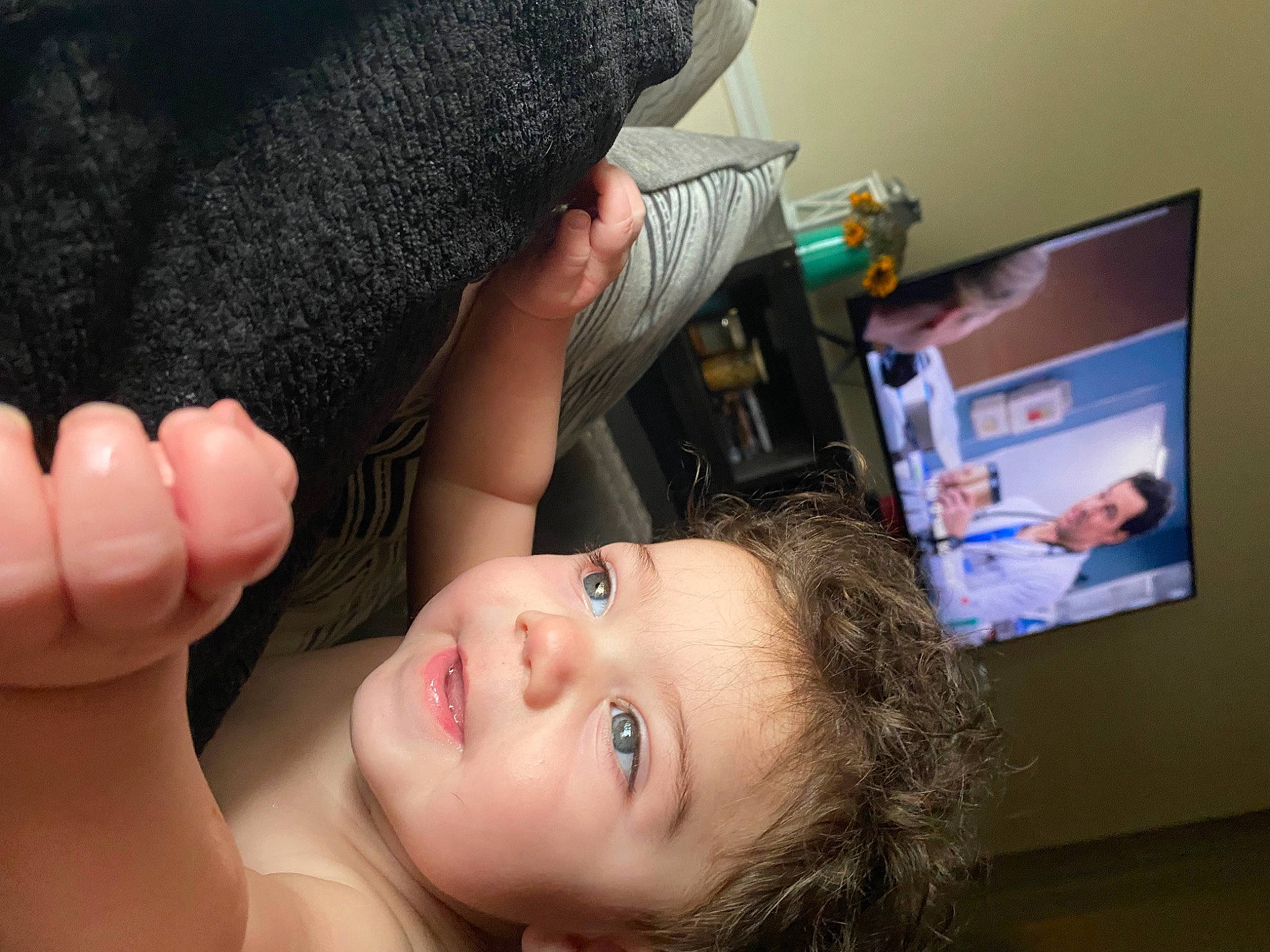 Enzo is registered to the contest to win money with this photo: black_hair, cap, cheek, child, ear, eyebrow, eyelash, finger, forehead, fun, gesture, happy, lip, mouth, muscle, nail, neck, nose, person, skin