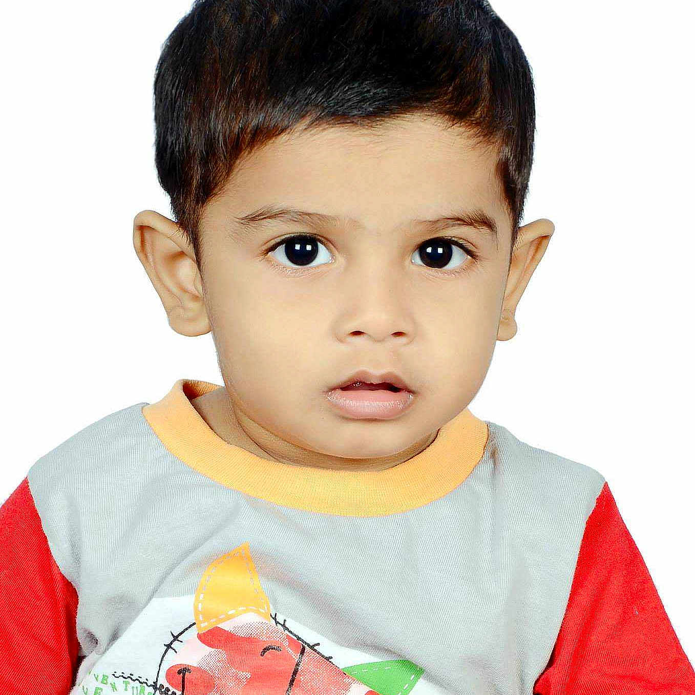 Abdullah is registered to the contest to win money with this photo: