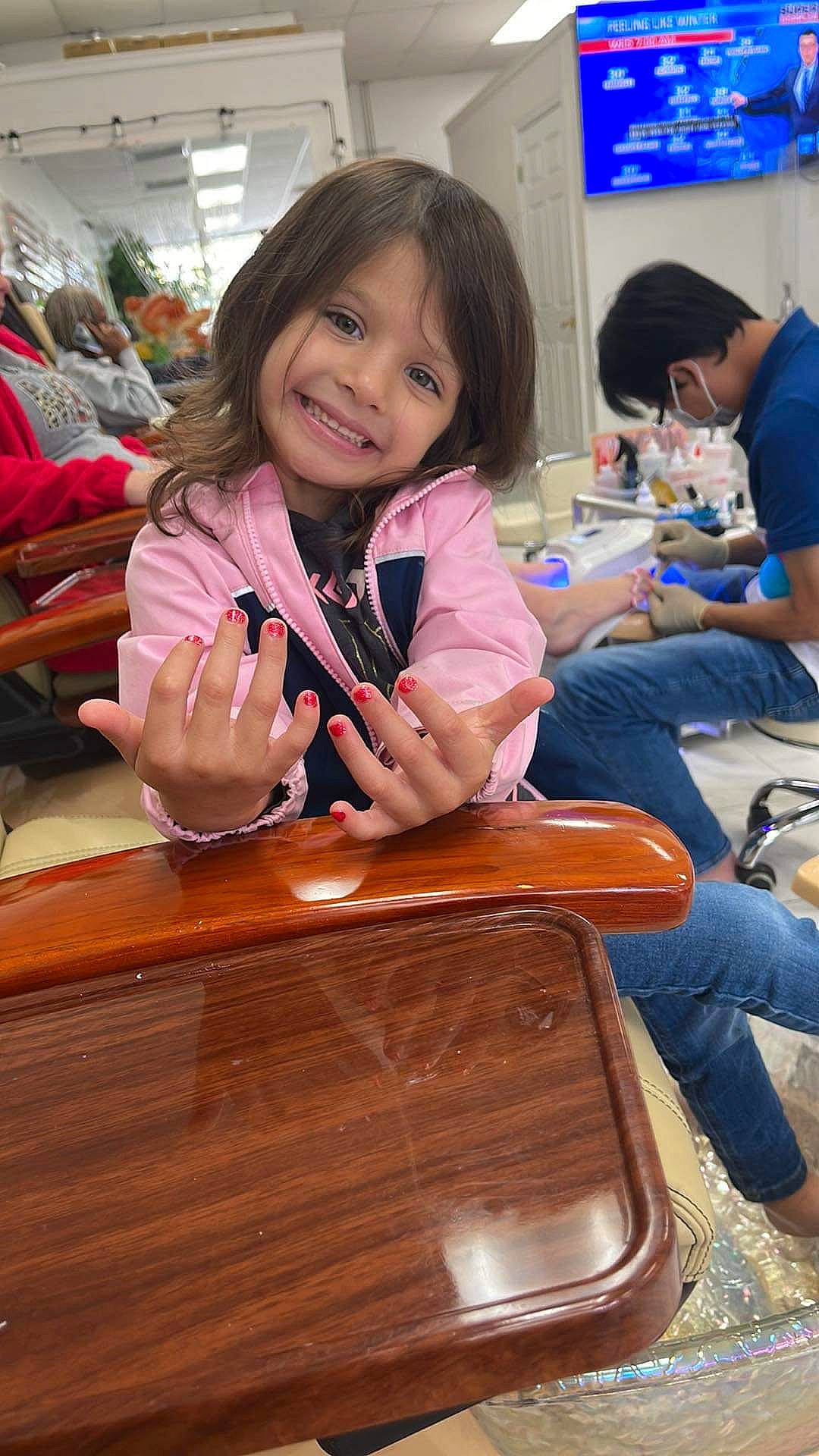 Adilynn Walker is registered to the contest to win money with this photo: bag, chair, child, event, flooring, fun, happy, hardwood, joy, leisure, person, recreation, room, sitting, smile, t_shirt, table, thumb, toddler, varnish