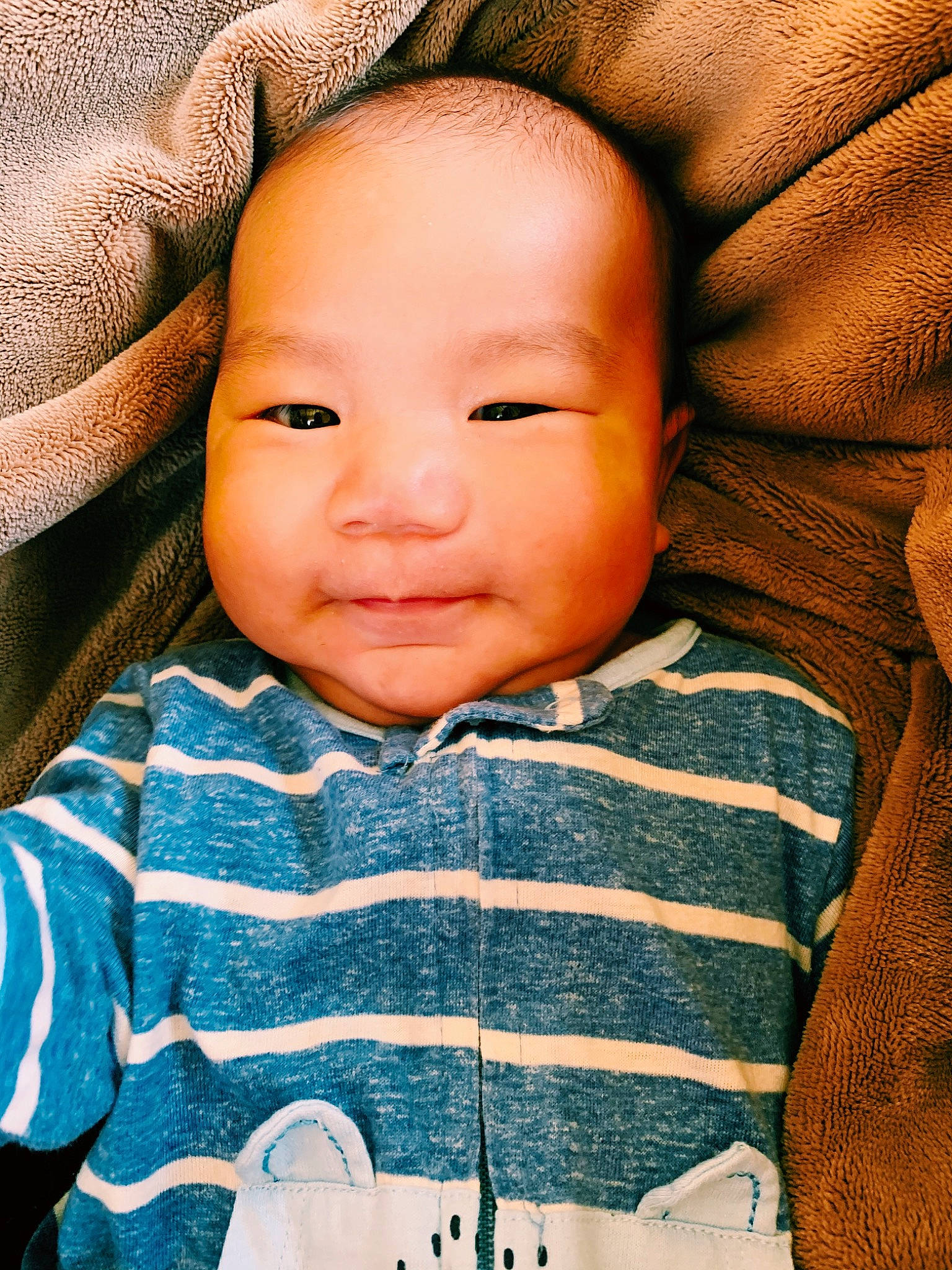 Daelen is registered to the contest to win money with this photo: baby, cheek, child, chin, eye, face, forehead, head, lip, mouth, nose, person, portrait, portrait_photography, skin, smile, toddler