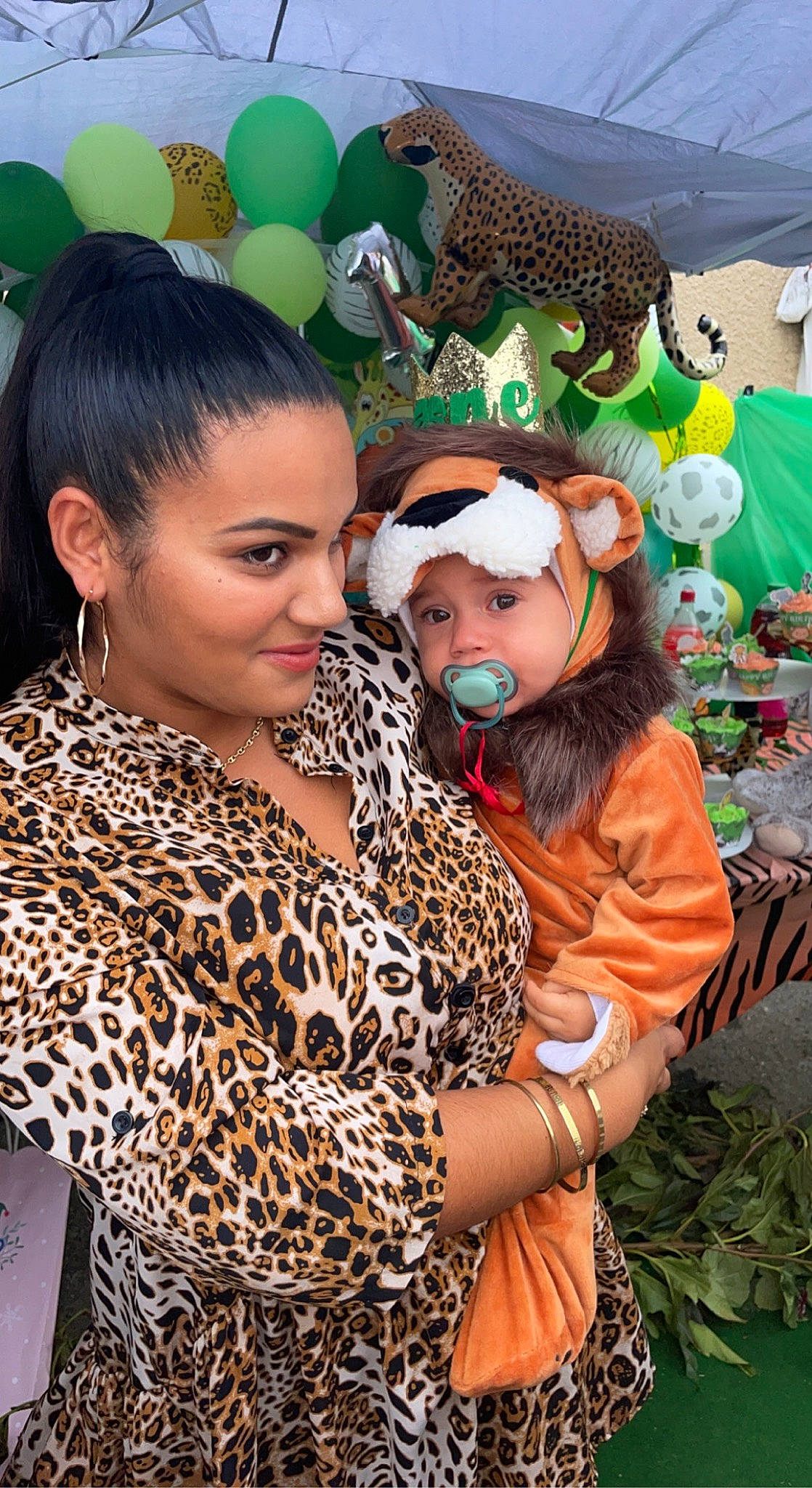 Yvan a rejoint le concours — aidez-le/la à gagner de superbes lots ! adaptation, balloon, child, earrings, event, eyelash, fashion_design, fawn, fun, green, happy, hat, headwear, jewellery, joy, leisure, makeover, organ, pattern, person