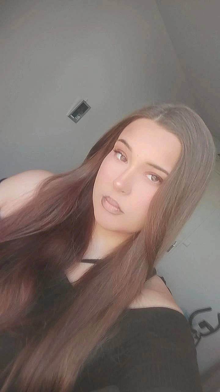 Tatiana participe au concours pour gagner de l'argent avec cette photo : blond, brown_hair, eye_shadow, eyebrow, eyelash, fashion_accessory, fashion_model, flash_photography, hair_coloring, iris, jaw, layered_hair, lip, lipstick, liver, makeover, person, photo_shoot, portrait_photography, step_cutting