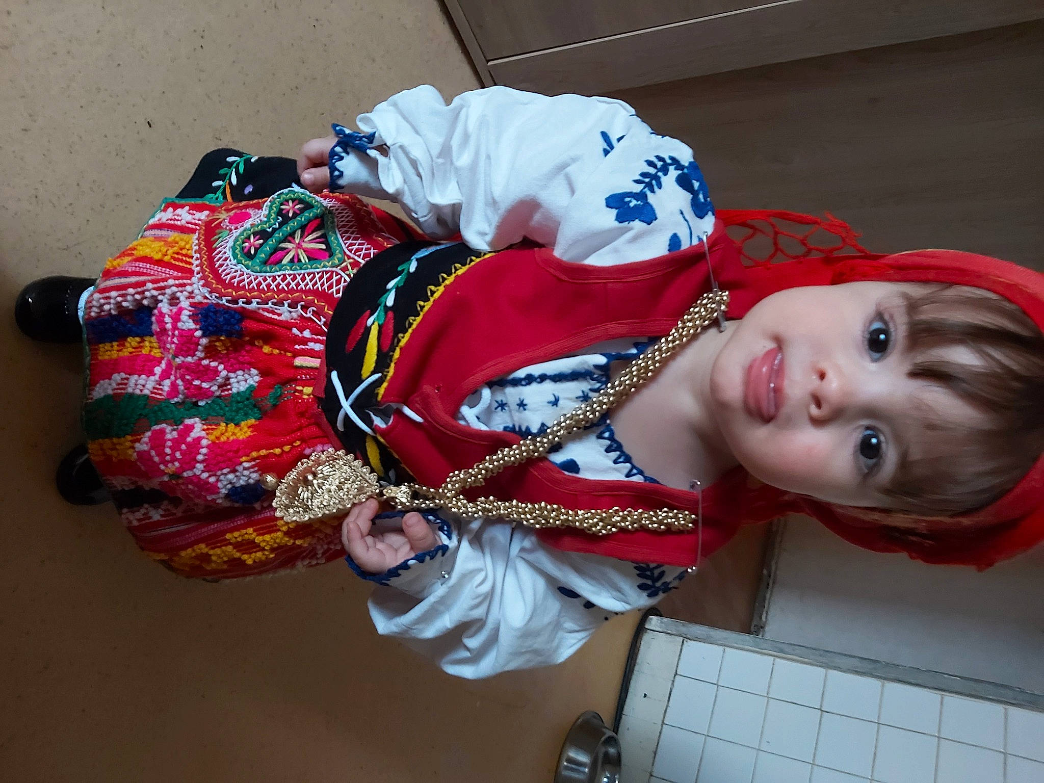 Luana a rejoint le concours — aidez-le/la à gagner de superbes lots ! child, person, toddler