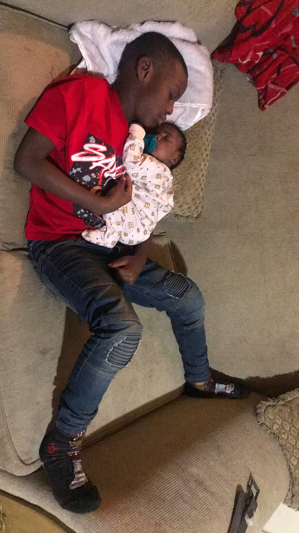 Quayé joined the competition — help win amazing prizes! boot, event, flooring, footwear, fun, gesture, happy, human_leg, jeans, joint, knee, leg, leisure, person, red, shoe, sneakers, t_shirt, thigh, toddler