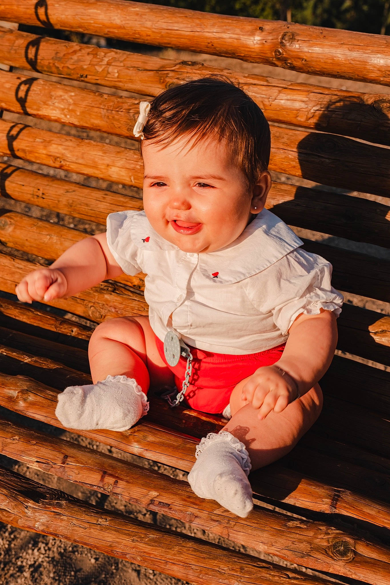 Rose Sofia a rejoint le concours — aidez-le/la à gagner de superbes lots ! baby, baby_toddler_clothing, beauty, cheek, child, eye, facial_expression, flash_photography, fun, grass, happy, leisure, people_in_nature, person, playing_with_kids, skin, smile, standing, tints_and_shades, toddler