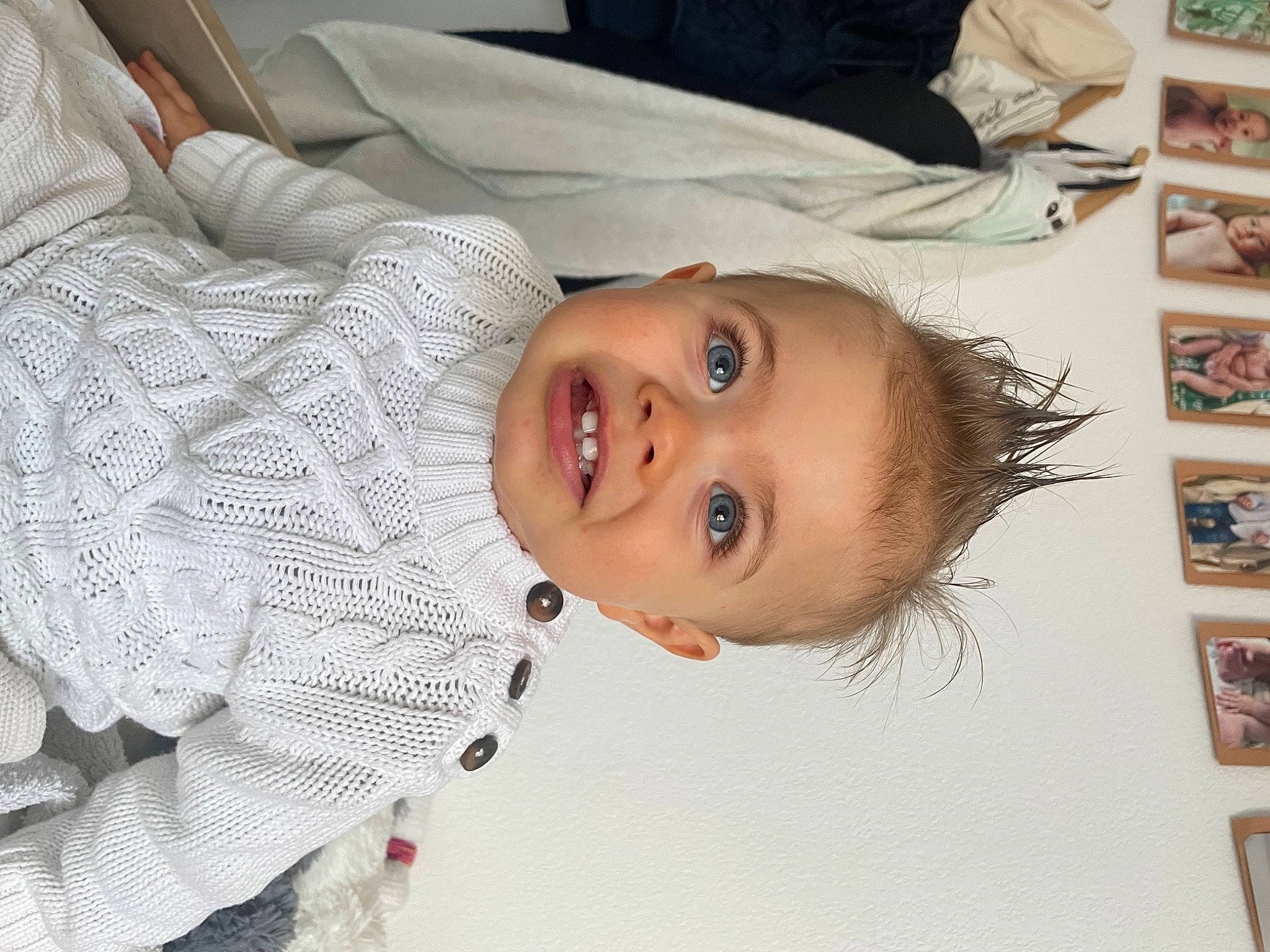 Livio a rejoint le concours — aidez-le/la à gagner de superbes lots ! cheek, chin, comfort, eye, eyebrow, eyelash, hair, happy, iris, joy, lip, mammal, mouth, nose, person, plant, product, skin, sleeve, smile