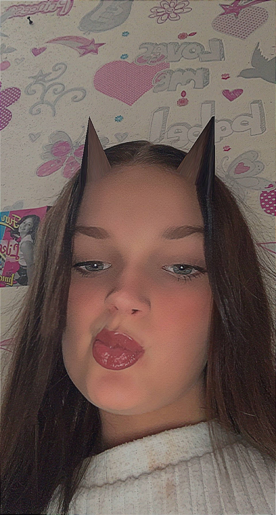 Anastasia a rejoint le concours — aidez-le/la à gagner de superbes lots ! cheek, chin, dress, eye, eyebrow, eyelash, fawn, forehead, head, human_body, iris, jaw, lip, lipstick, makeover, mouth, neck, nose, person, pink