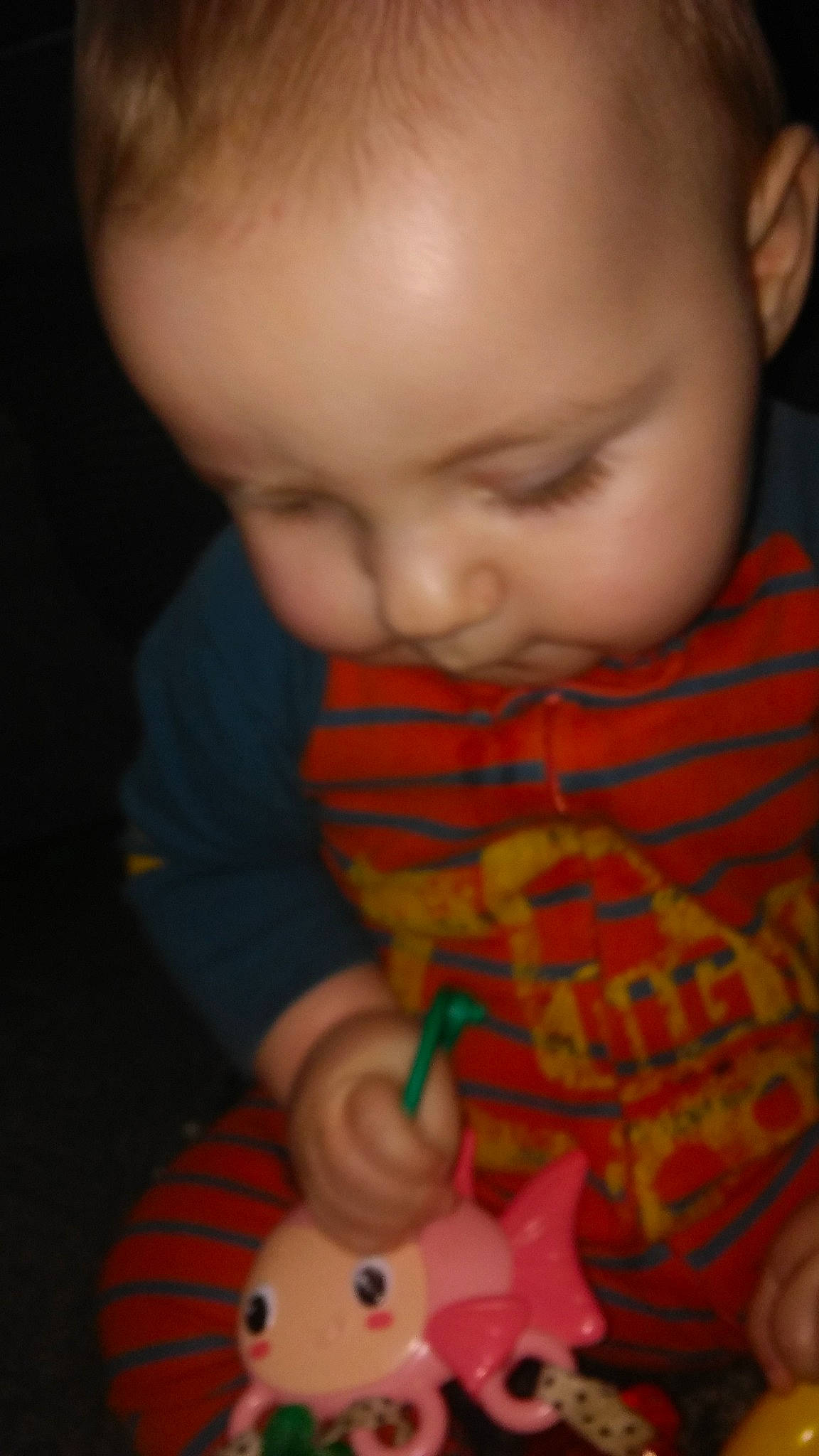 Oaklan is registered to the contest to win money with this photo: baby, cheek, child, chin, ear, eye, face, finger, head, iris, lip, mouth, neck, nose, organ, person, play, skin, smile, sweetness