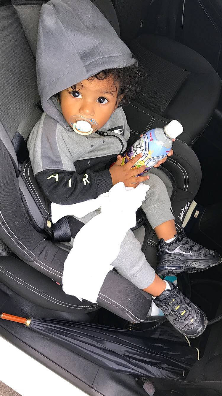 Railey a rejoint le concours — aidez-le/la à gagner de superbes lots ! auto_part, baby, baby_carriage, baby_in_car_seat, car, car_seat, child, family_car, person, product, seat_belt