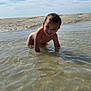 Nino a rejoint le concours — aidez-le/la à gagner de superbes lots ! child, toddler, water, beach, sand, sky, smiling, happy, outdoor, sunlight, playing, nature, summer, barefoot, crawling, fun, vacation, young, person, daytime